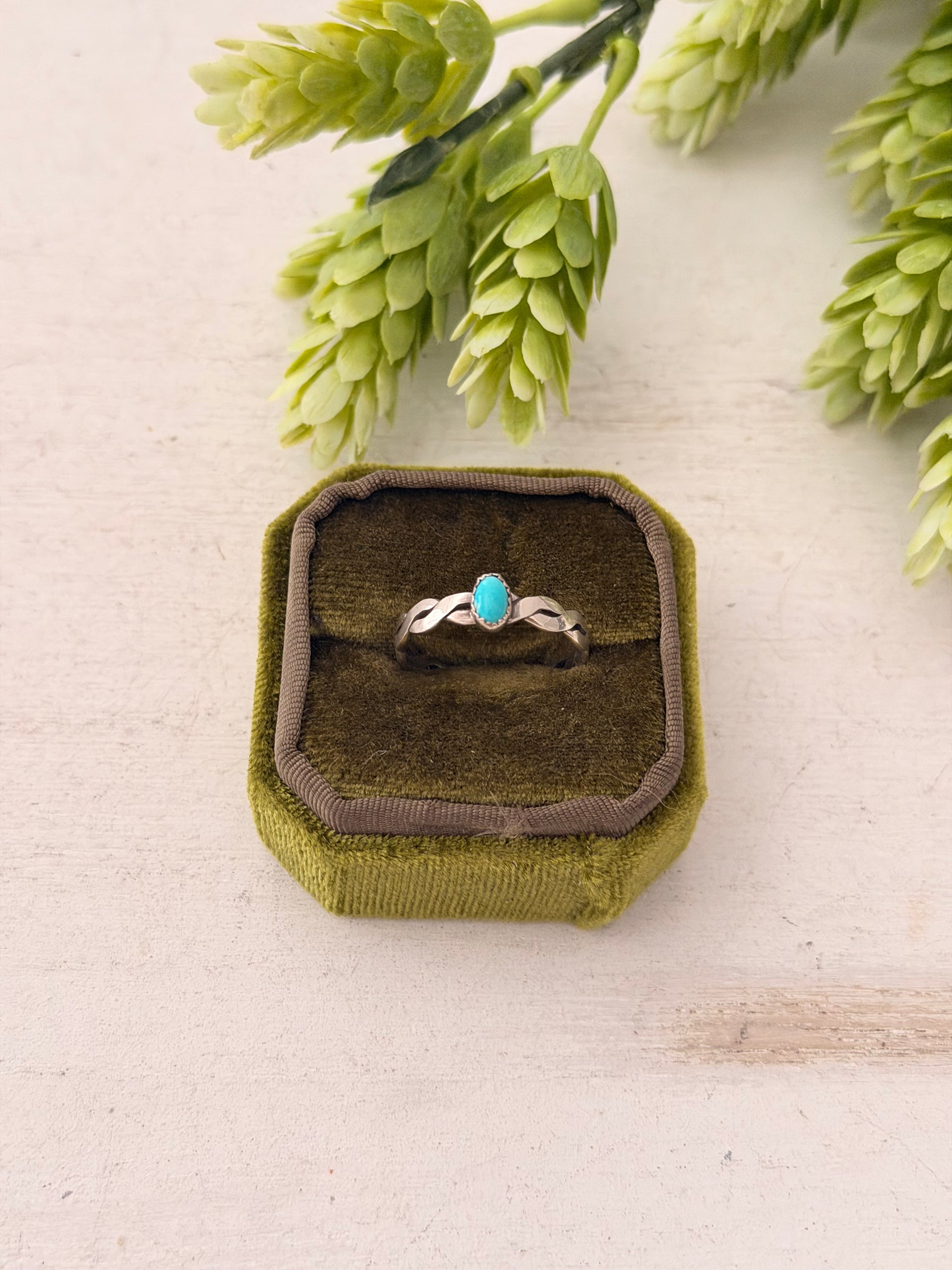 Navajo Made Kingman Turquoise & Sterling Silver Ring
