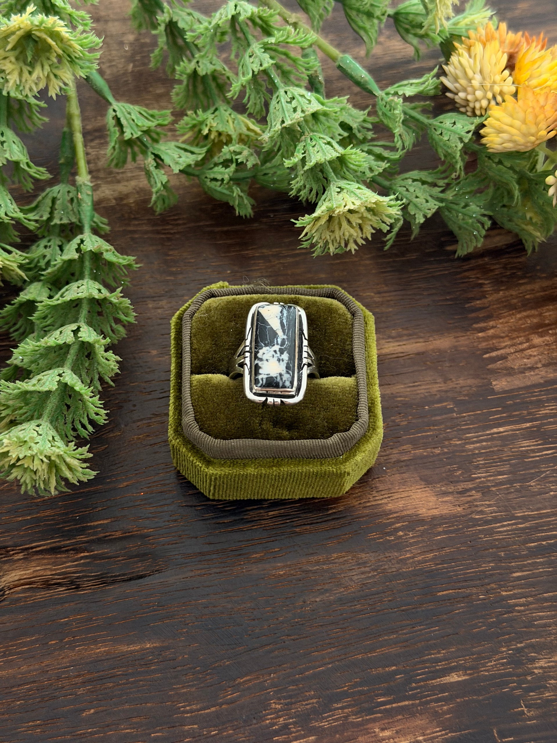 Navajo Made White Buffalo & Sterling Silver Ring Size 9.5