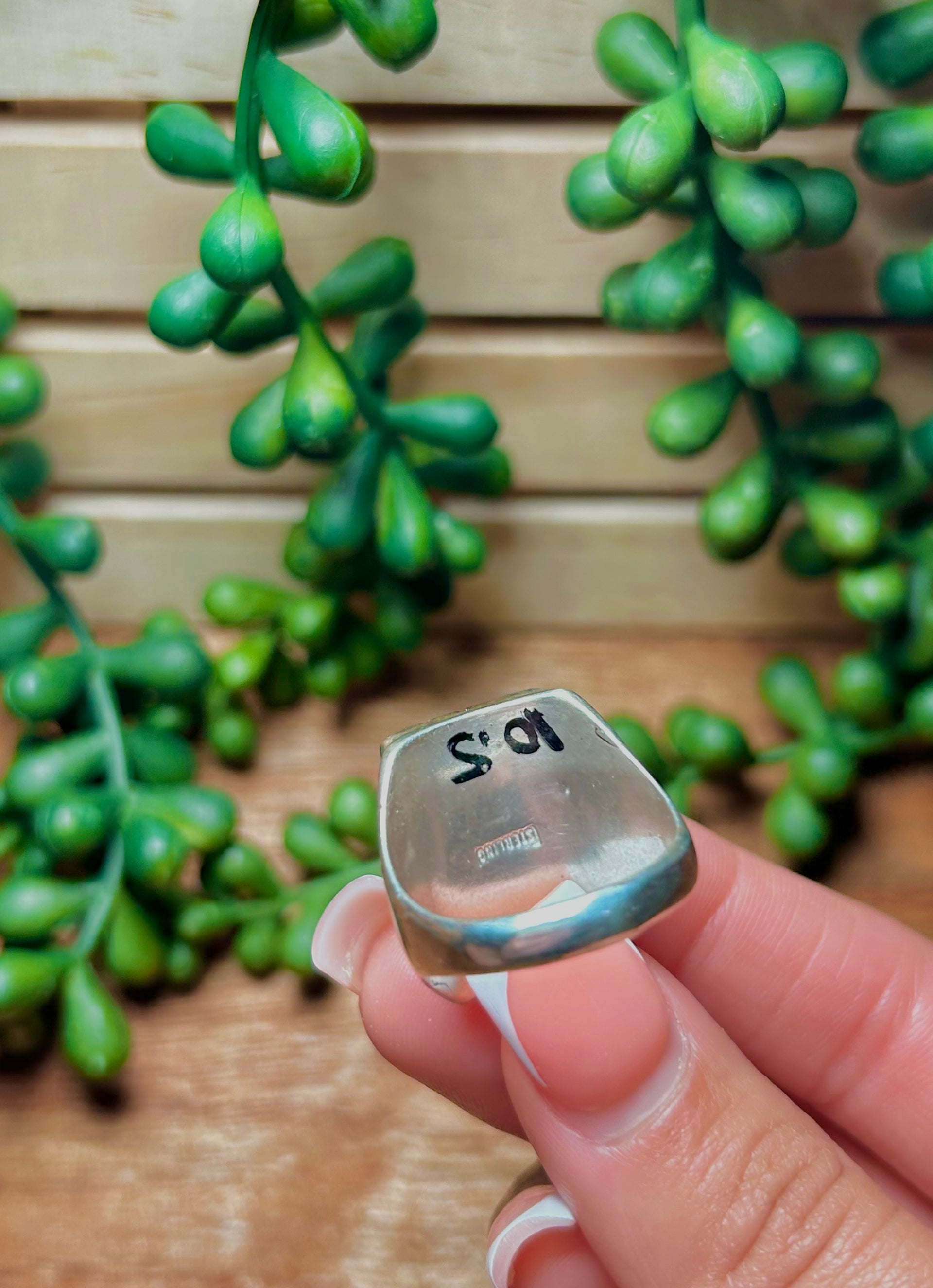 Navajo Made Kingman Turquoise & Sterling Silver Ring Size 10.5