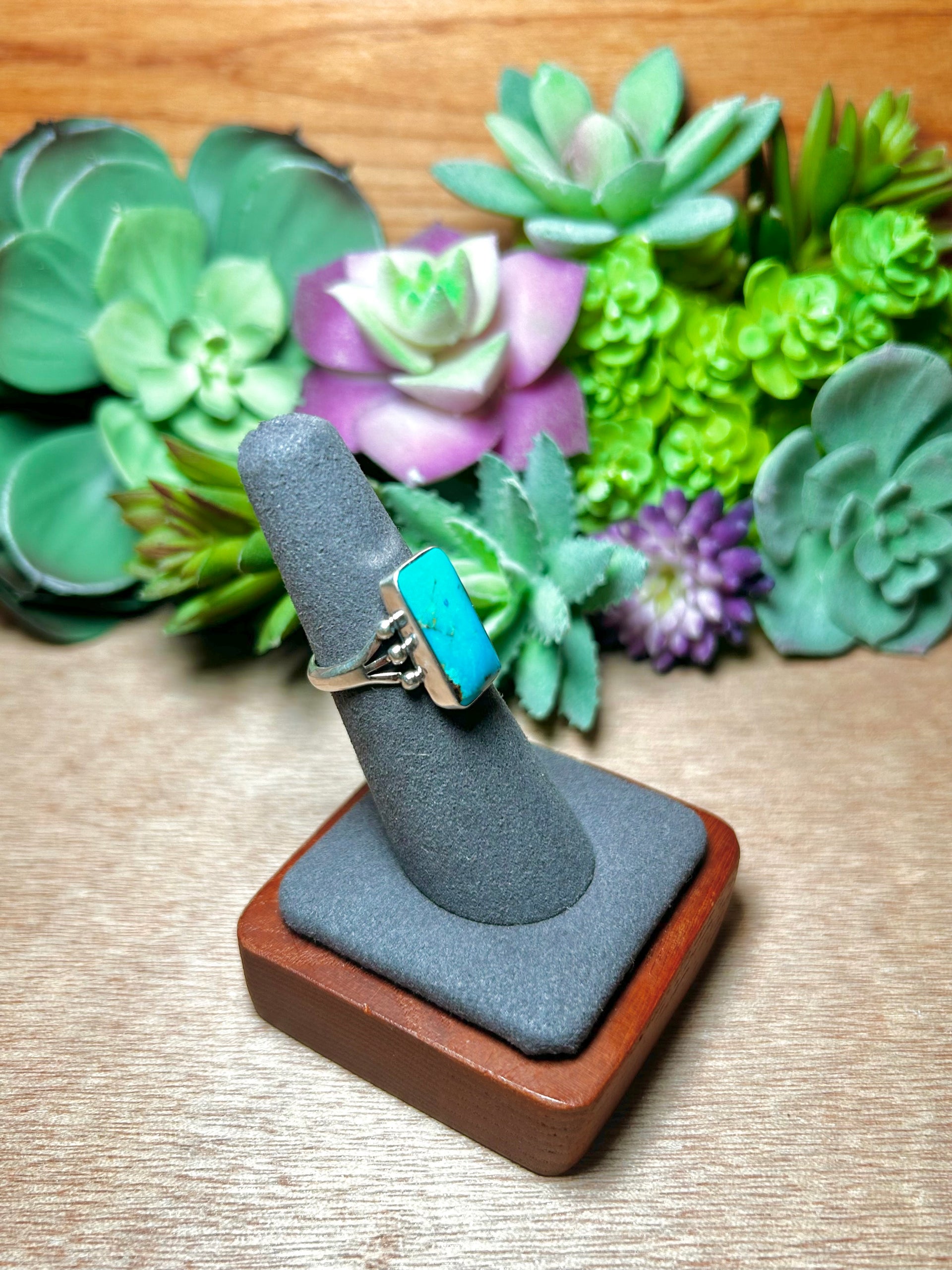 Navajo Made Kingman Turquoise & Sterling Silver Ring Size 5.75