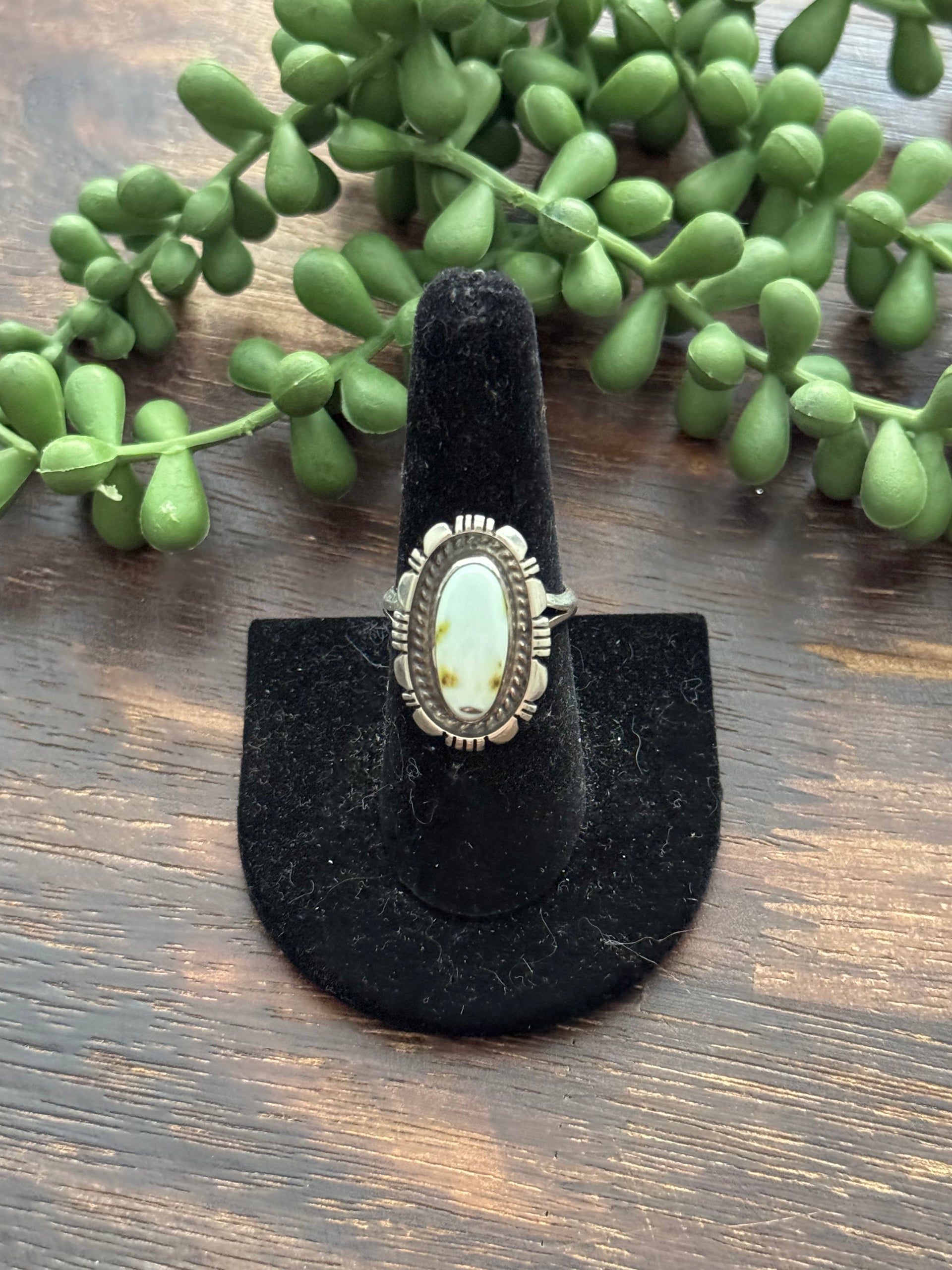 Navajo Handmade Palomino Variscite & Sterling Silver Ring Size 7.75