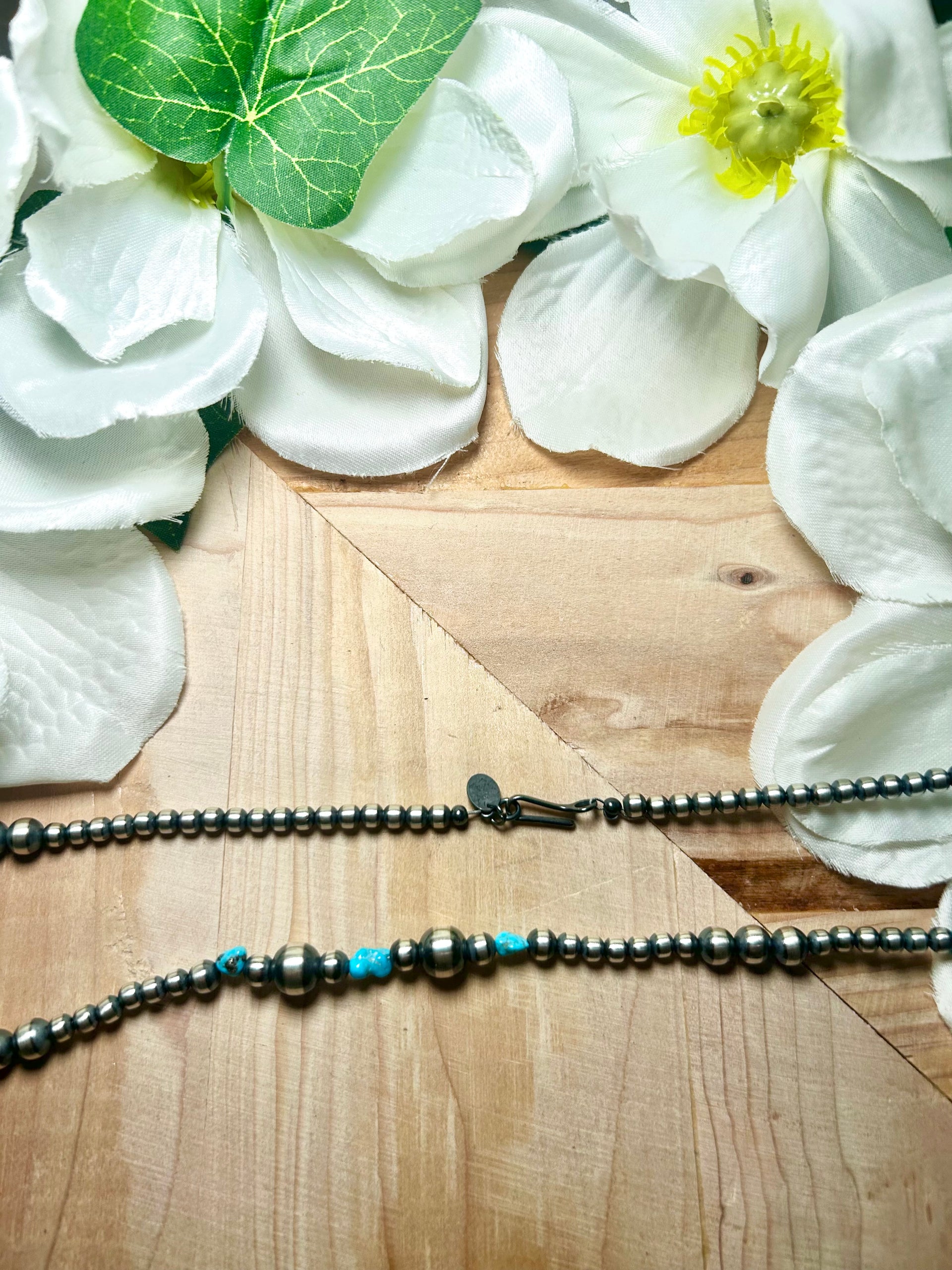 Navajo Made Strung Kingman Turquoise & Sterling Silver Necklace