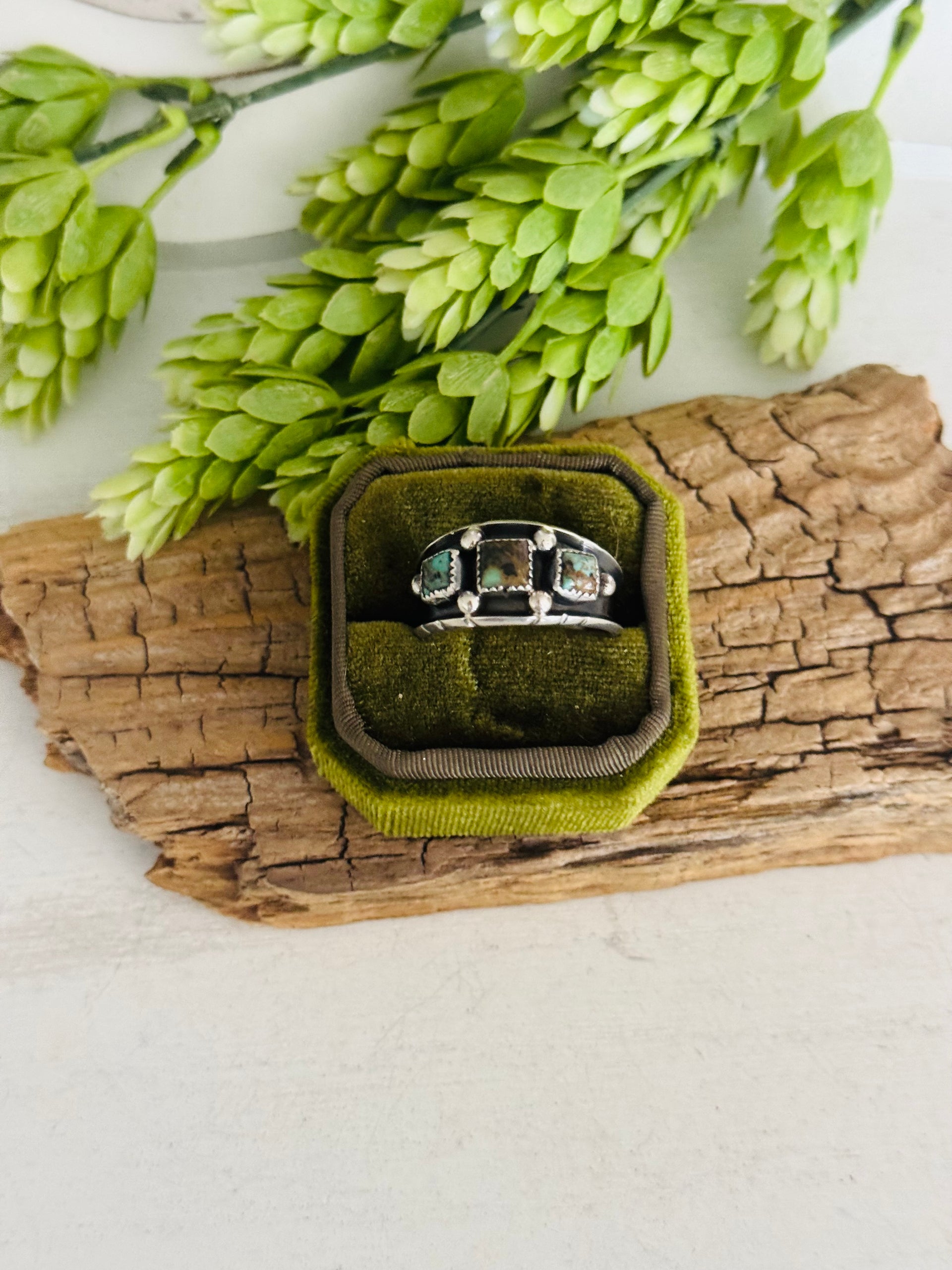 Navajo Made Kingman Turquoise & Sterling Silver Ring