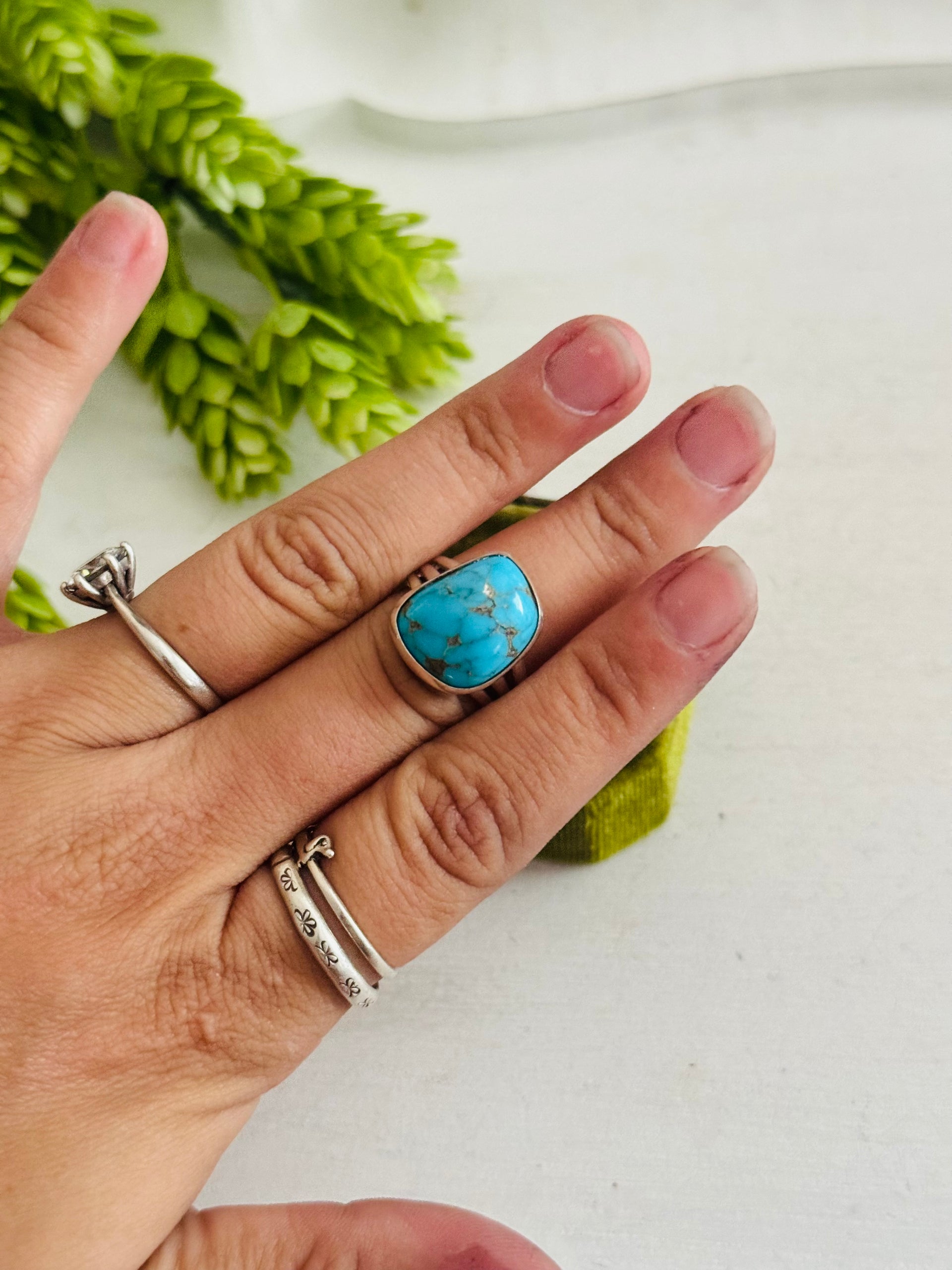 Southwest Made Kingman Turquoise & Sterling Sliver Ring Size 6.75