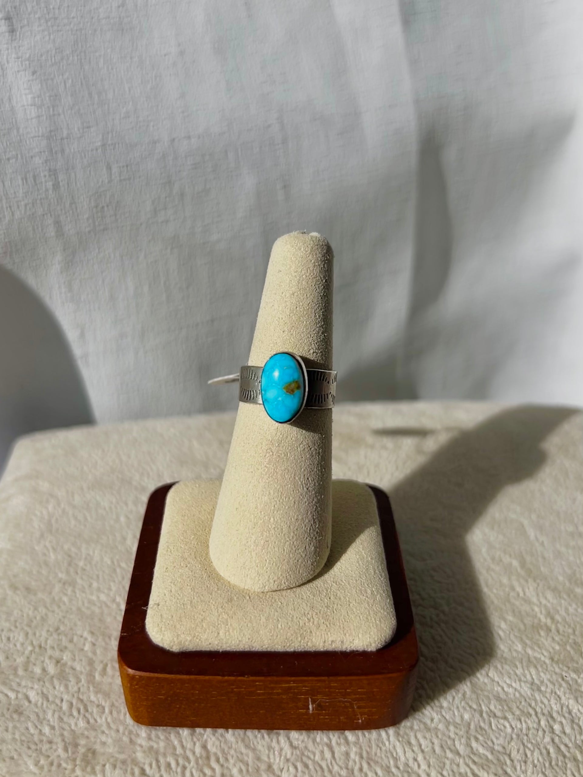 Navajo Made Kingman Turquoise & Sterling Sliver Ring Size 6.25