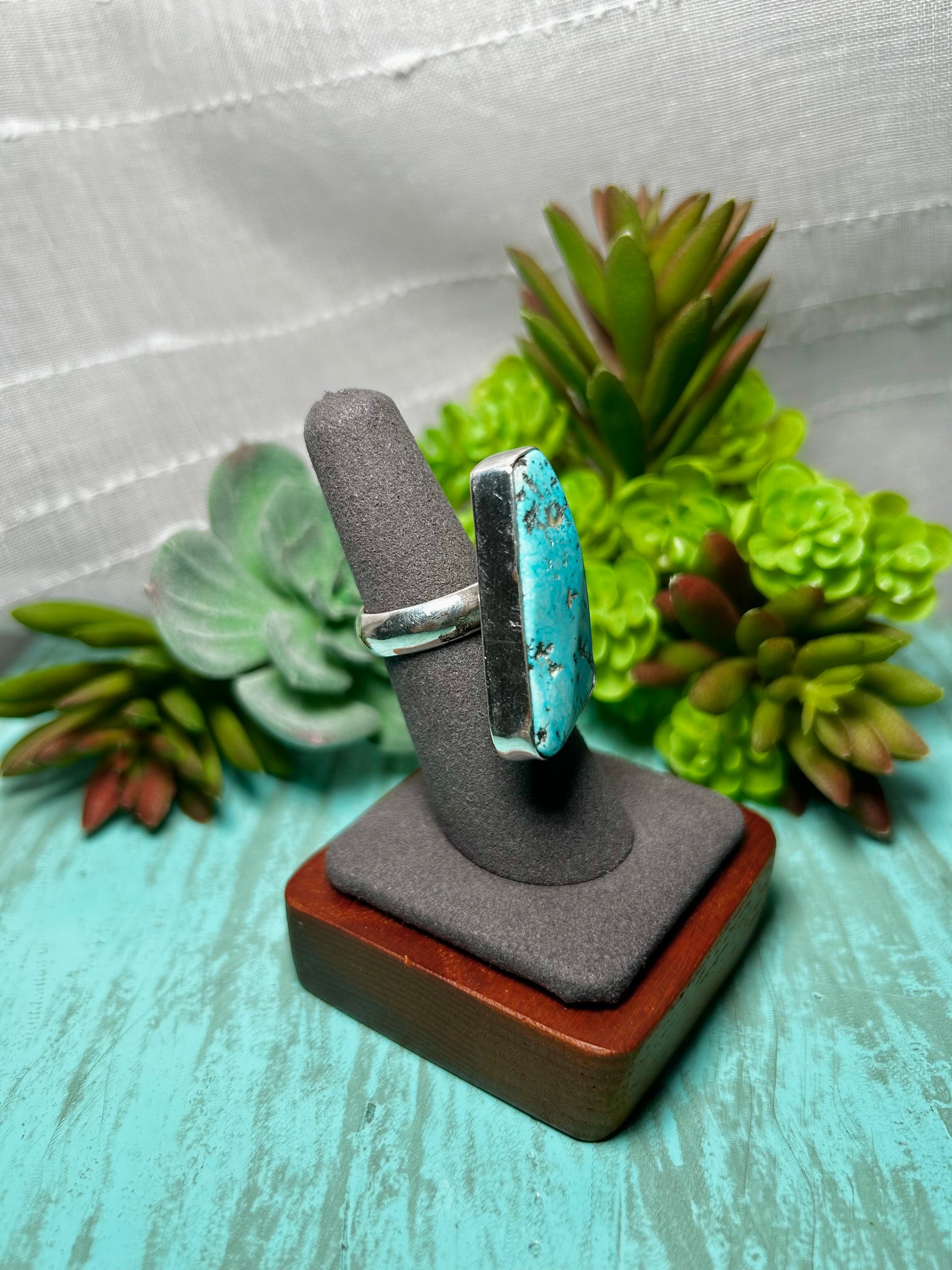 Navajo Made Kingman Turquoise & Sterling Sliver  Ring Size 6.25