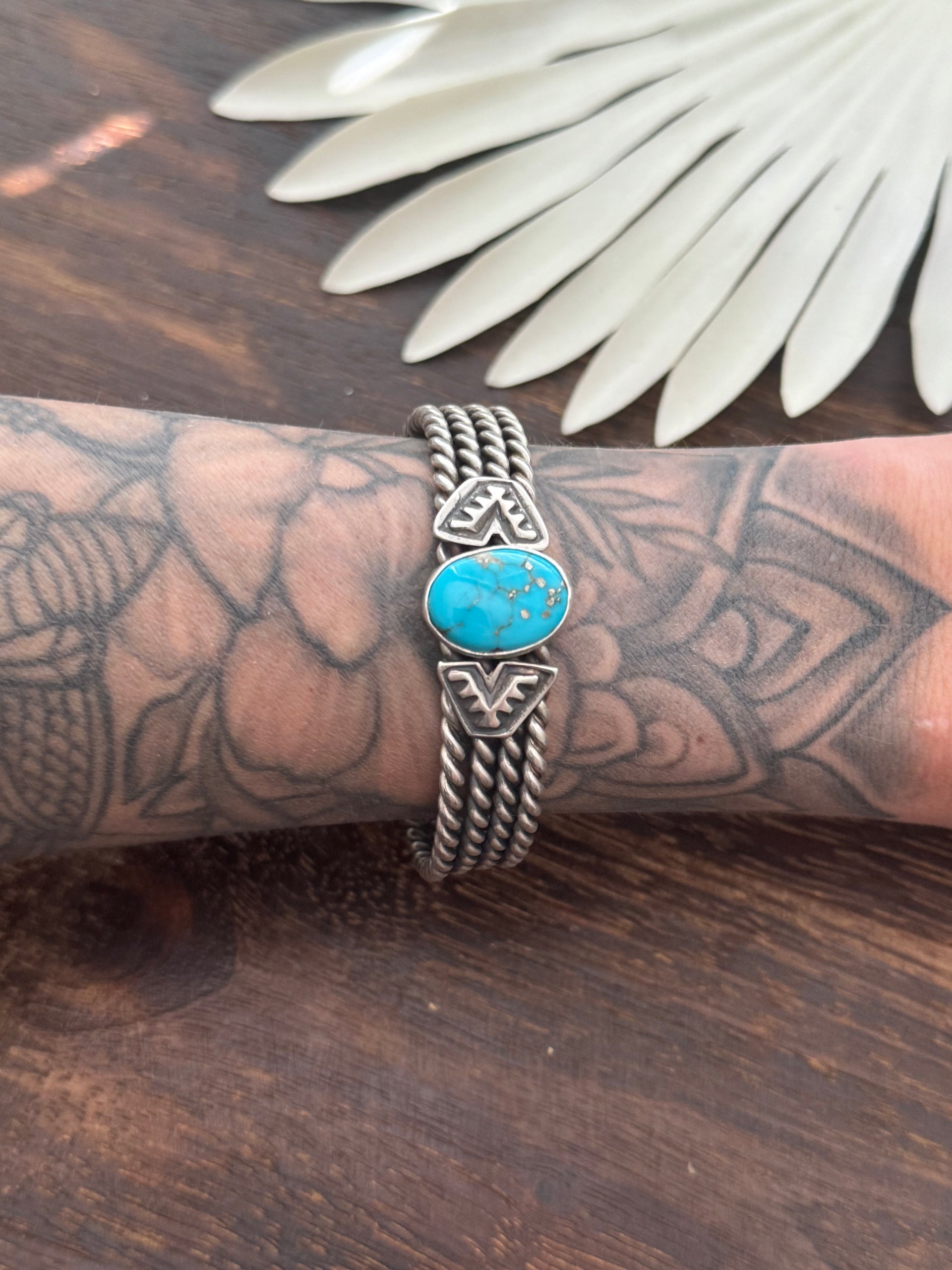 Navajo Handmade Kingman Turquoise & Sterling Silver Cuff Bracelet