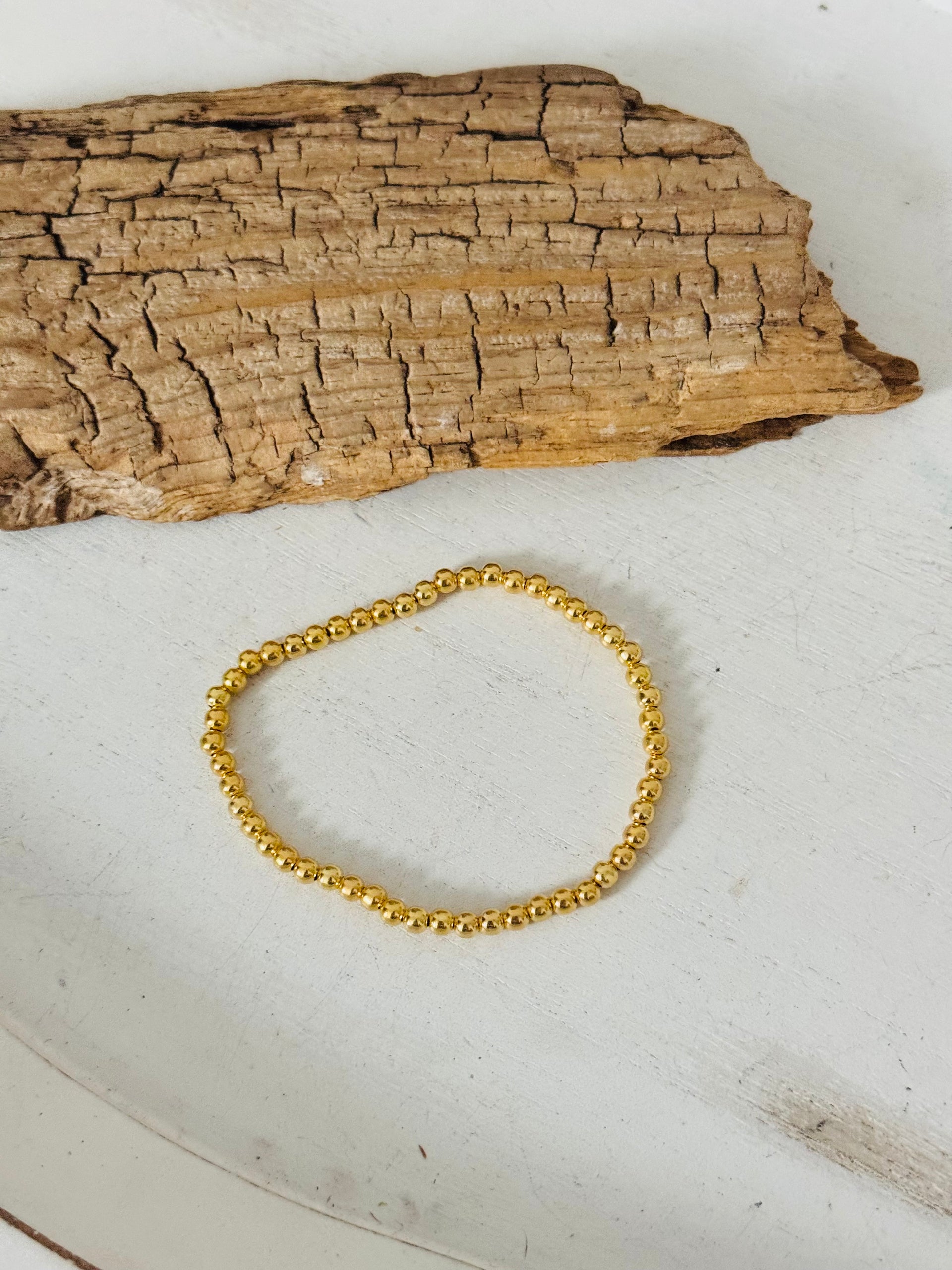 Navajo Strung 18 K Gold Plated Sterling Silver Graduated Beaded Pearl Stretch Bracelet