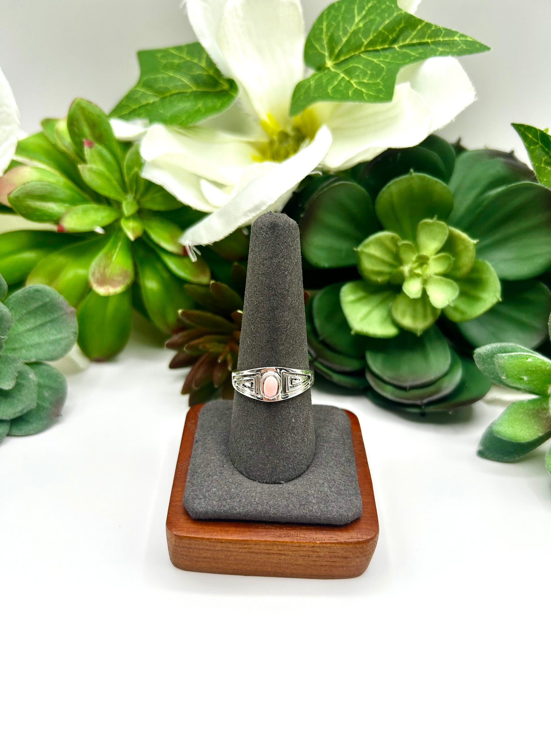 Navajo Made Pink Conch & Sterling Silver Ring