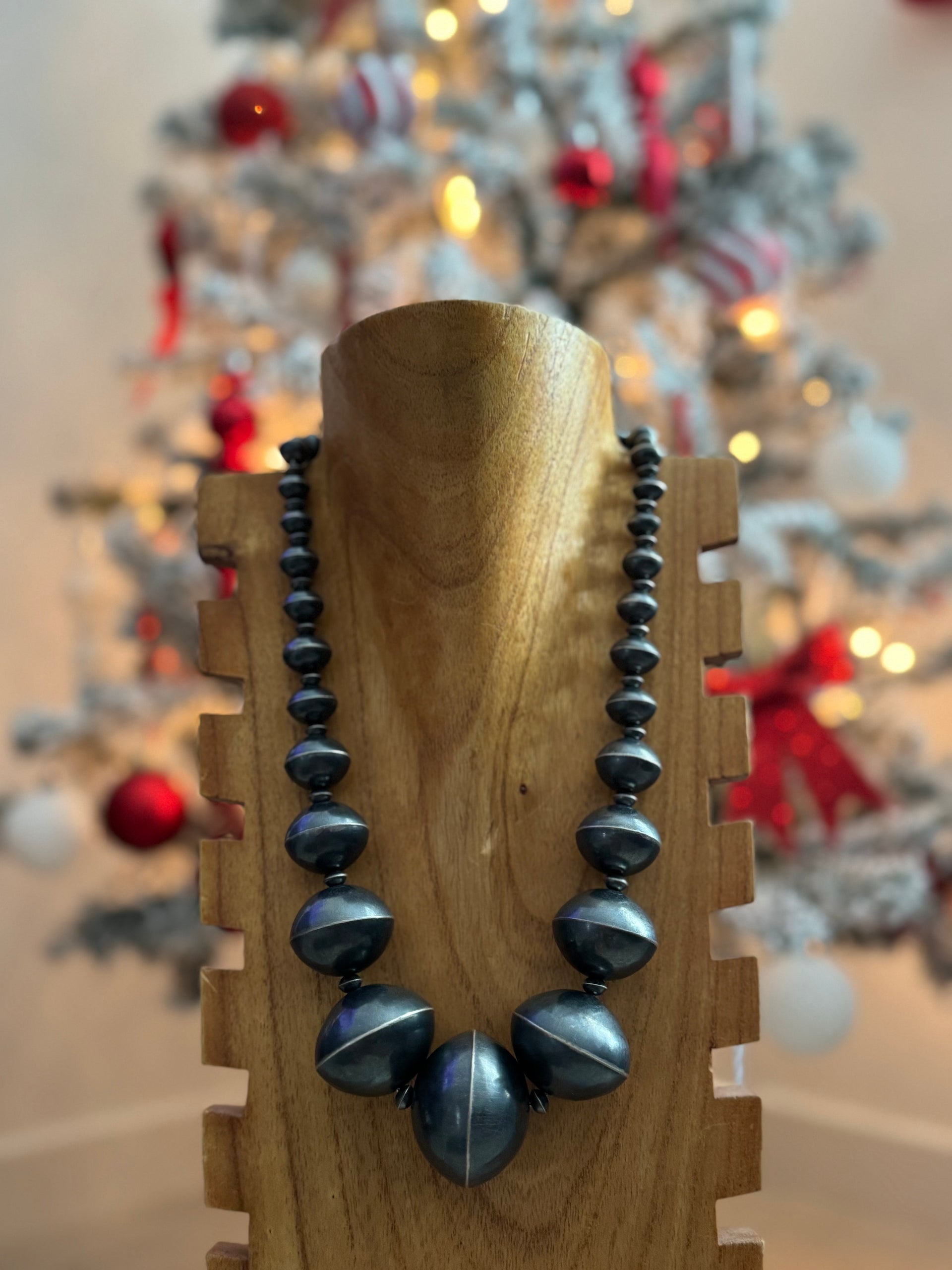 Austin Hales Jumbo Sterling Silver Graduated Pearl Necklace