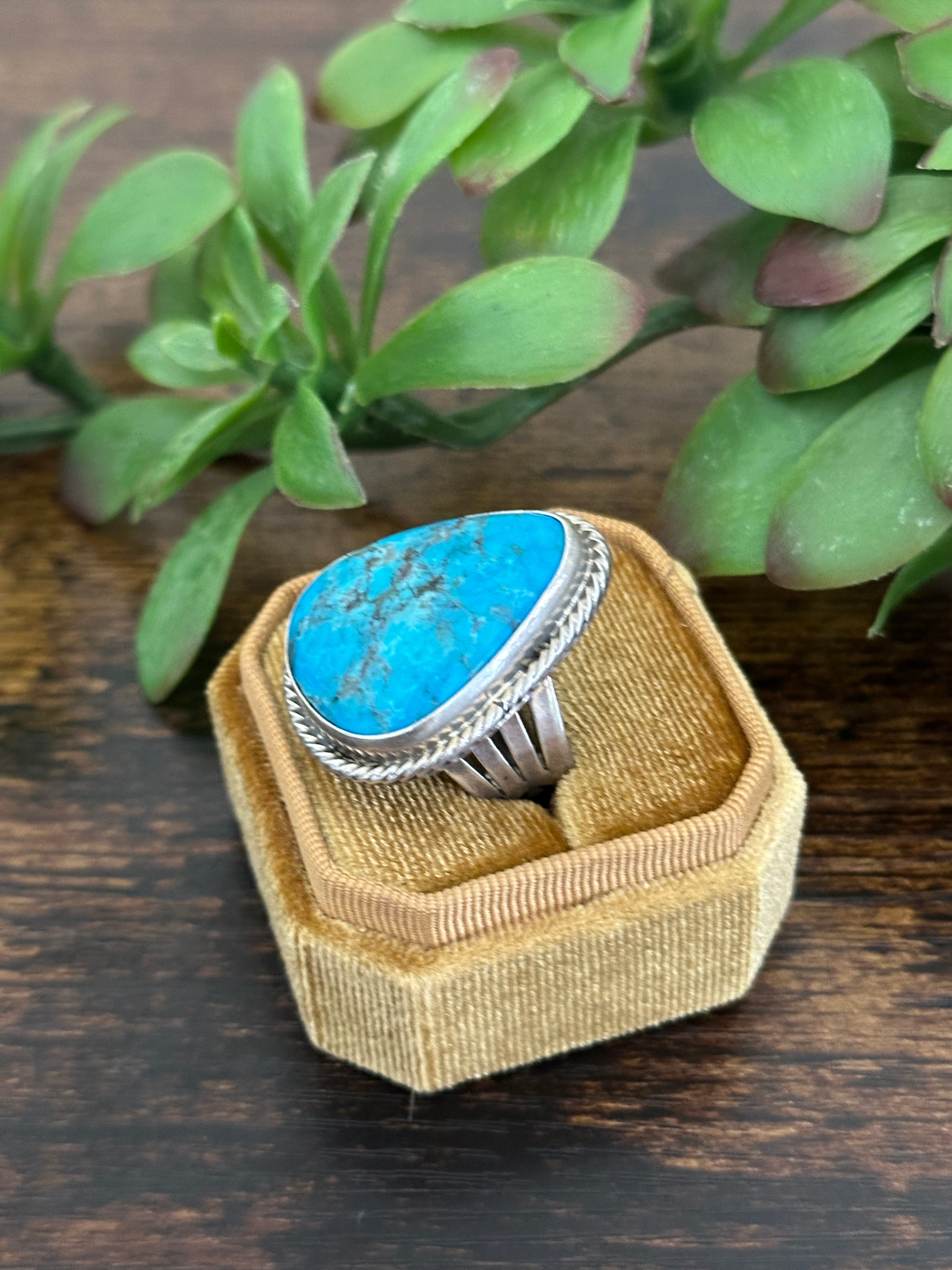 Navajo Made Kingman Turquoise & Sterling Silver Ring Size 8.25