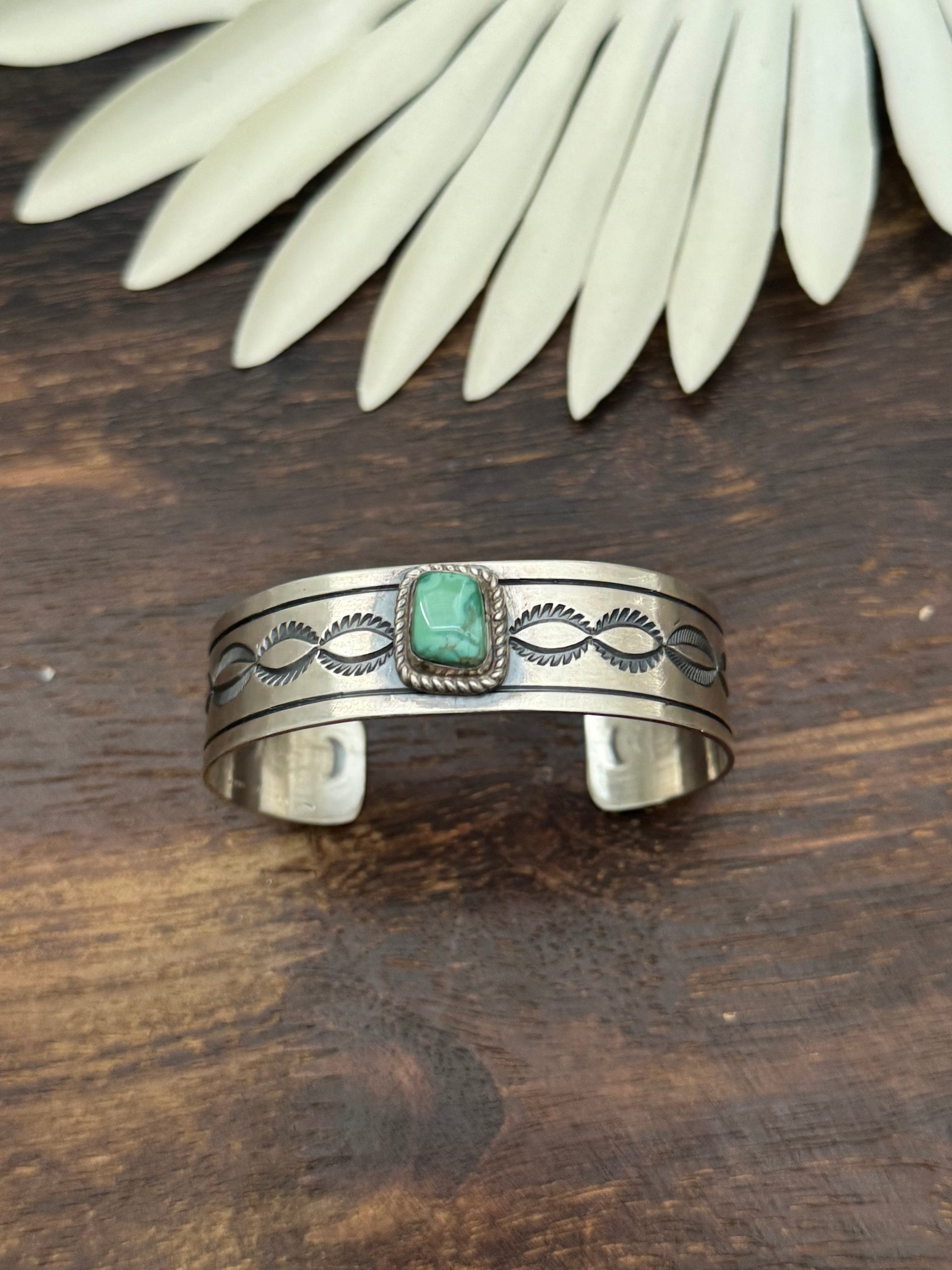 Navajo Handmade Kingman Turquoise & Sterling Silver Cuff Bracelet