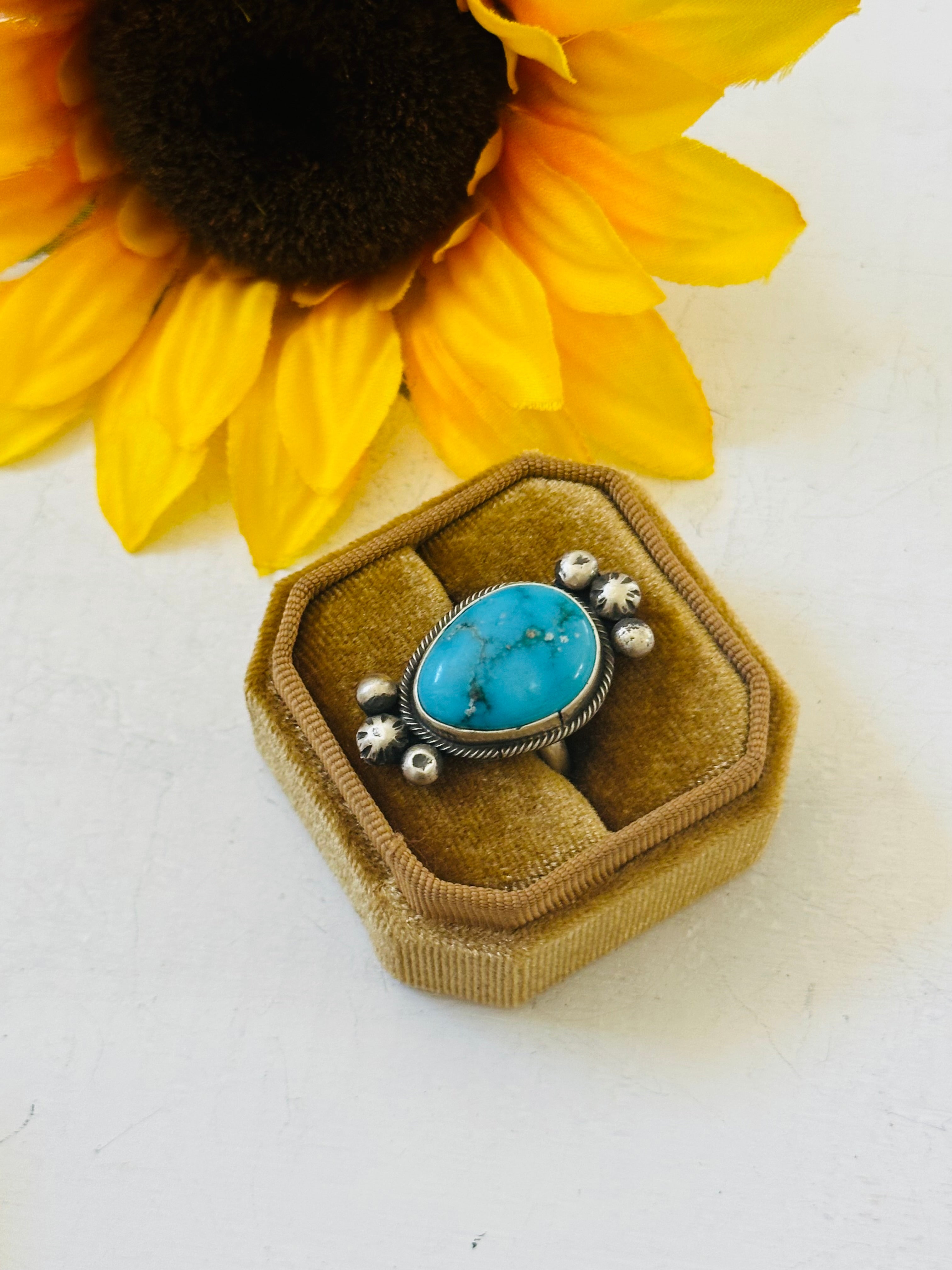 Navajo Made Kingman Turquoise & Sterling Silver Ring Size 6.75