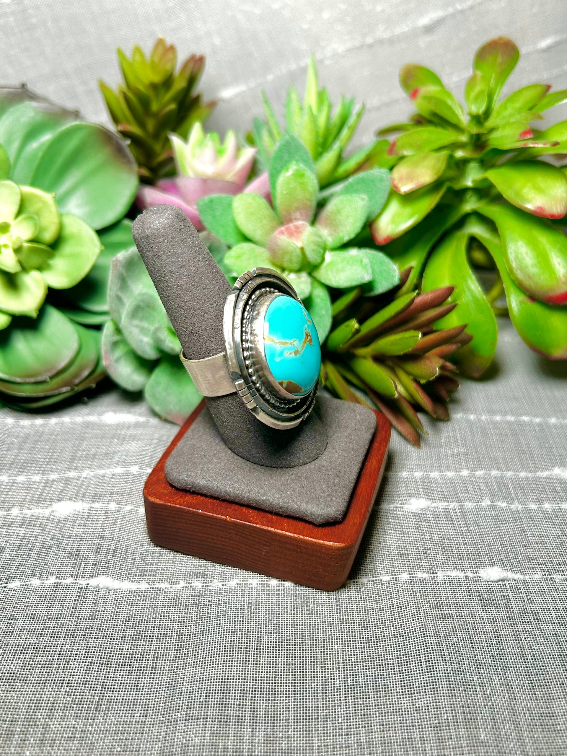 Navajo Made Kingman Turquoise & Sterling Silver Ring Size 8.25