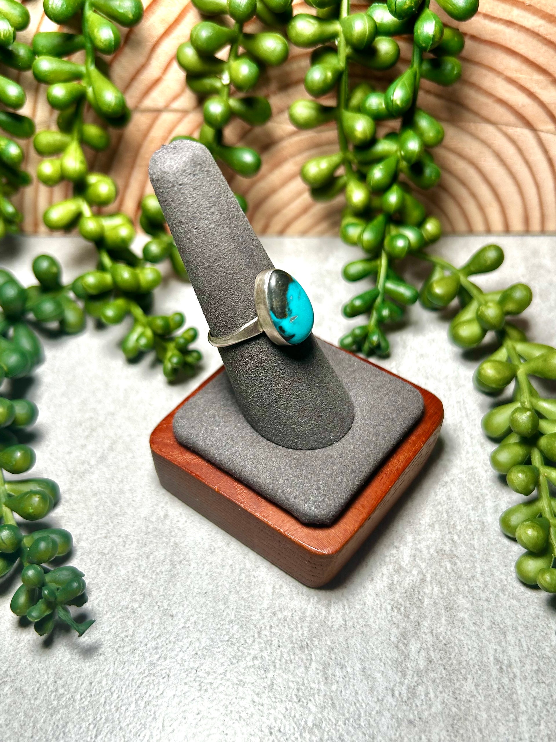 Navajo Made Kingman Turquoise & Sterling Silver Ring Size 8