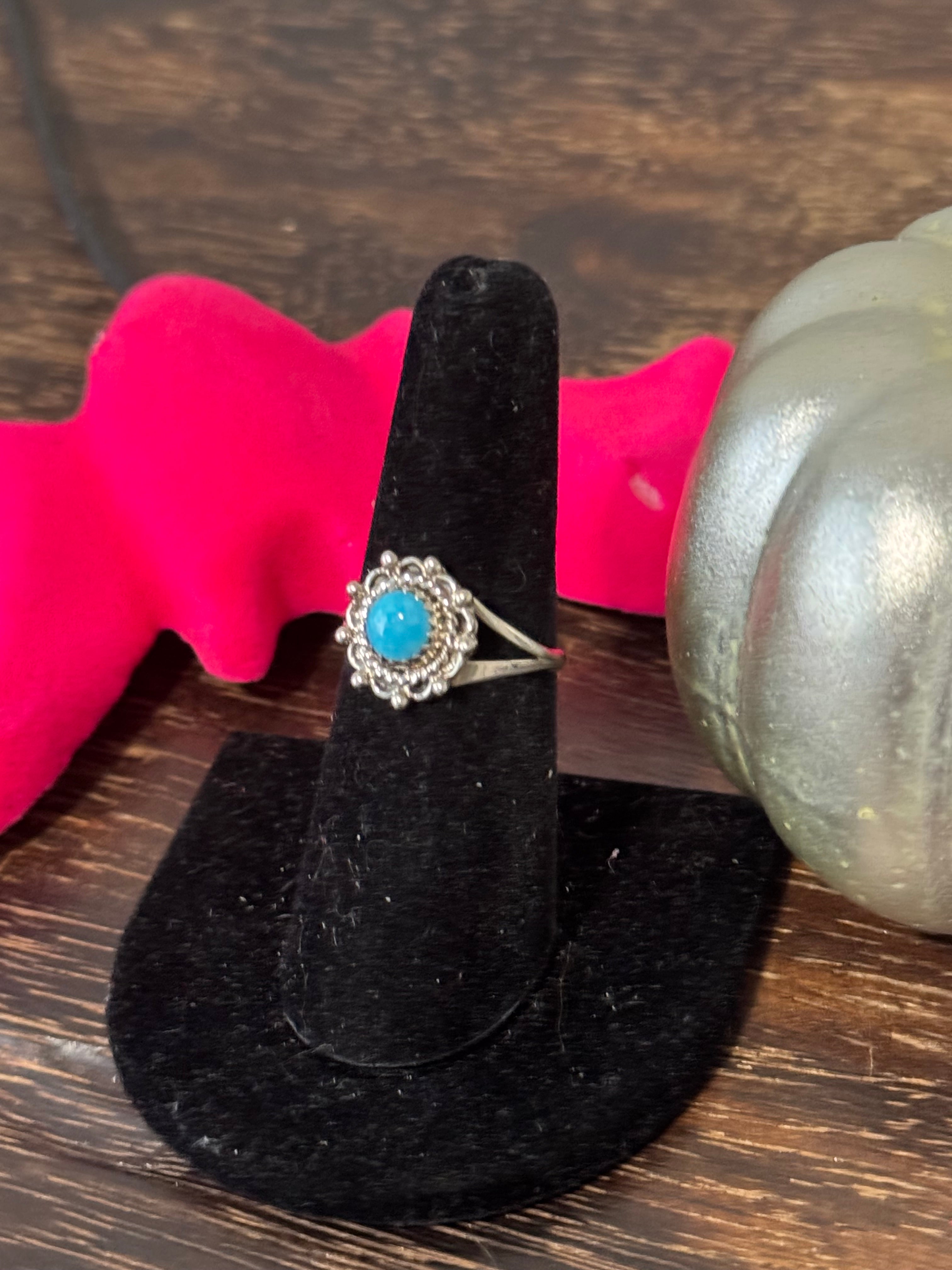 Navajo Made Kingman Turquoise & Sterling Silver Ring