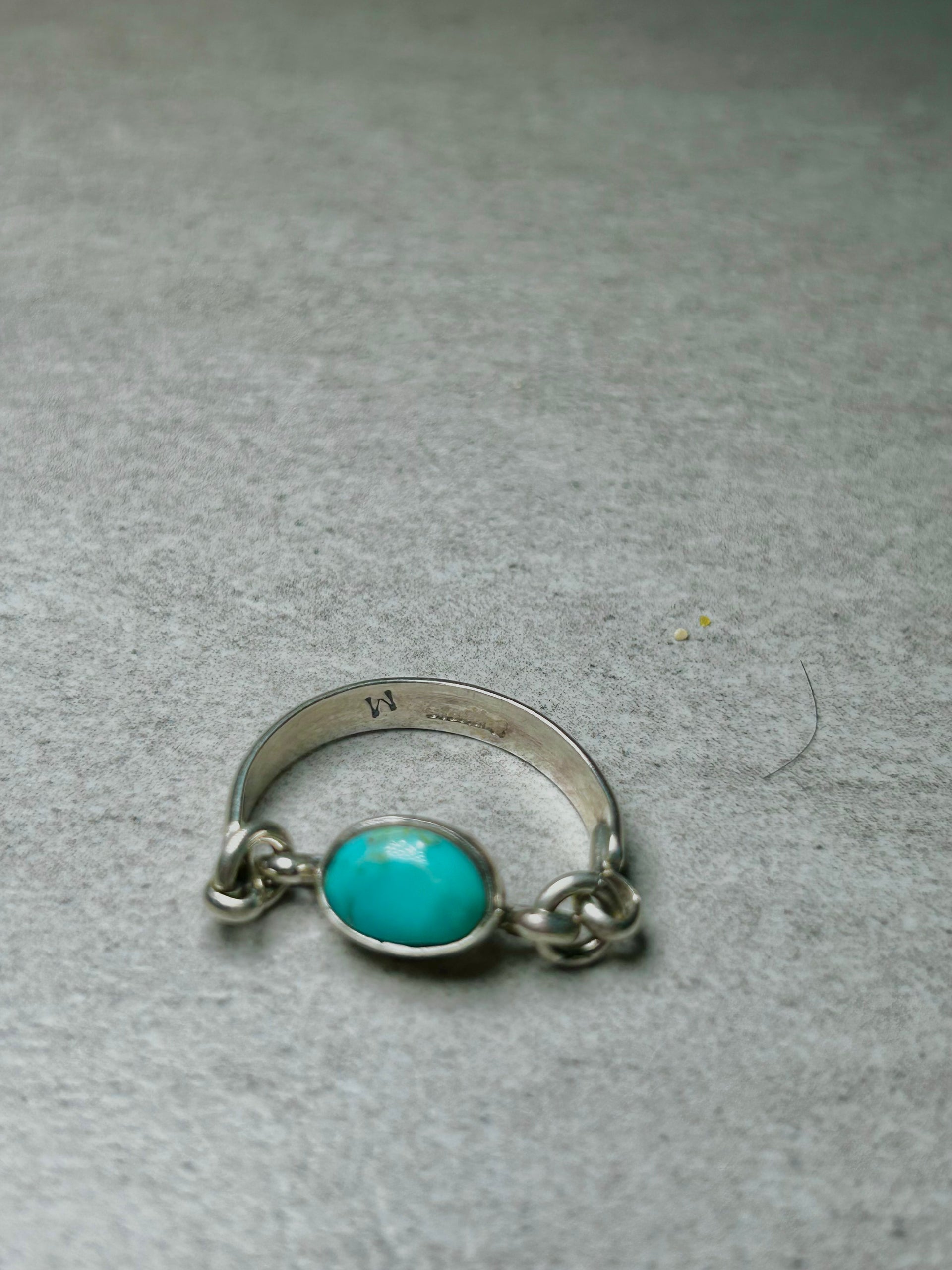 Navajo Made Kingman Turquoise and Sterling Silver Ring Size 10.25
