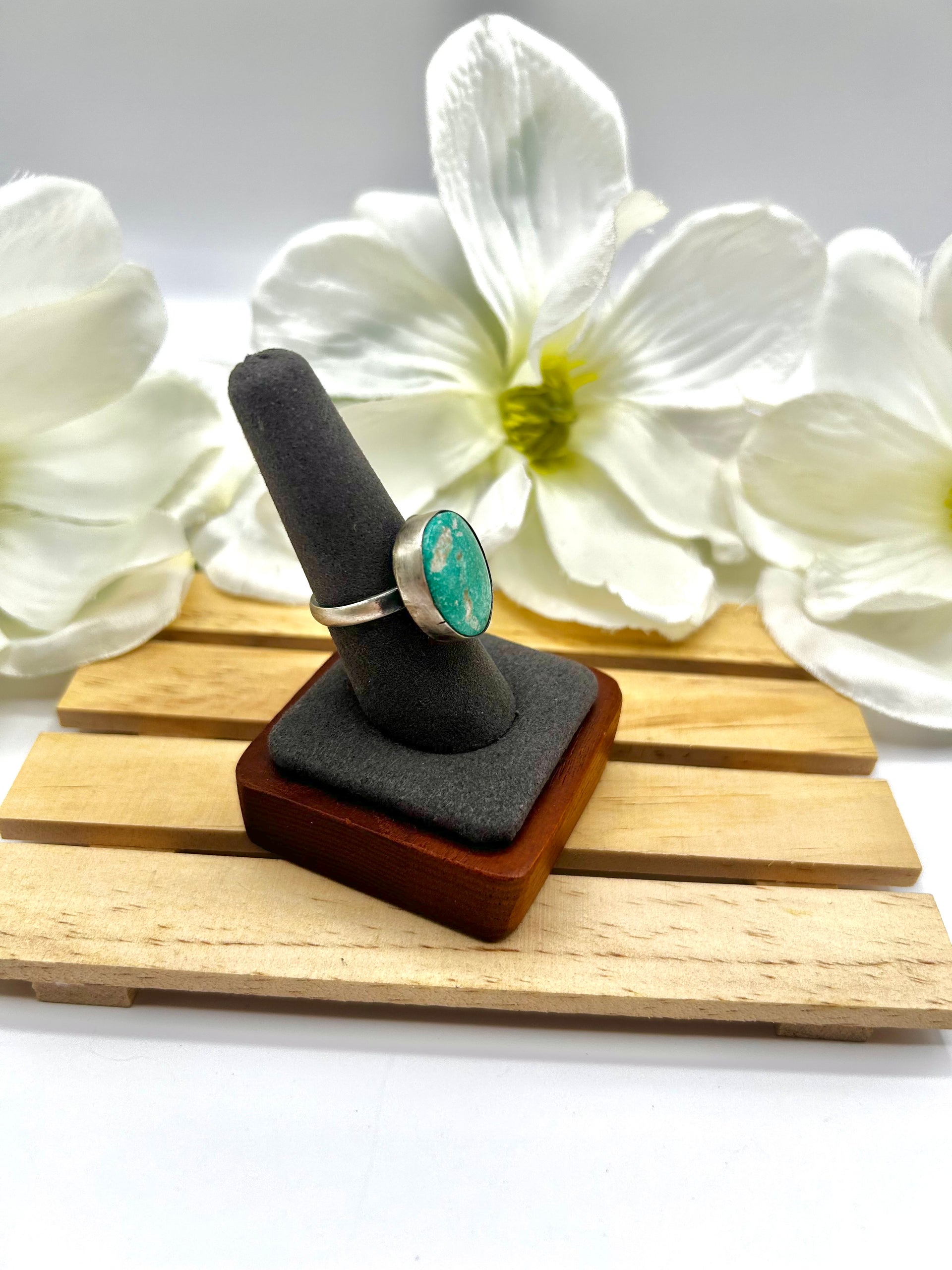 Navajo Made White Water Turquoise & Sterling Silver Ring Size 8.25