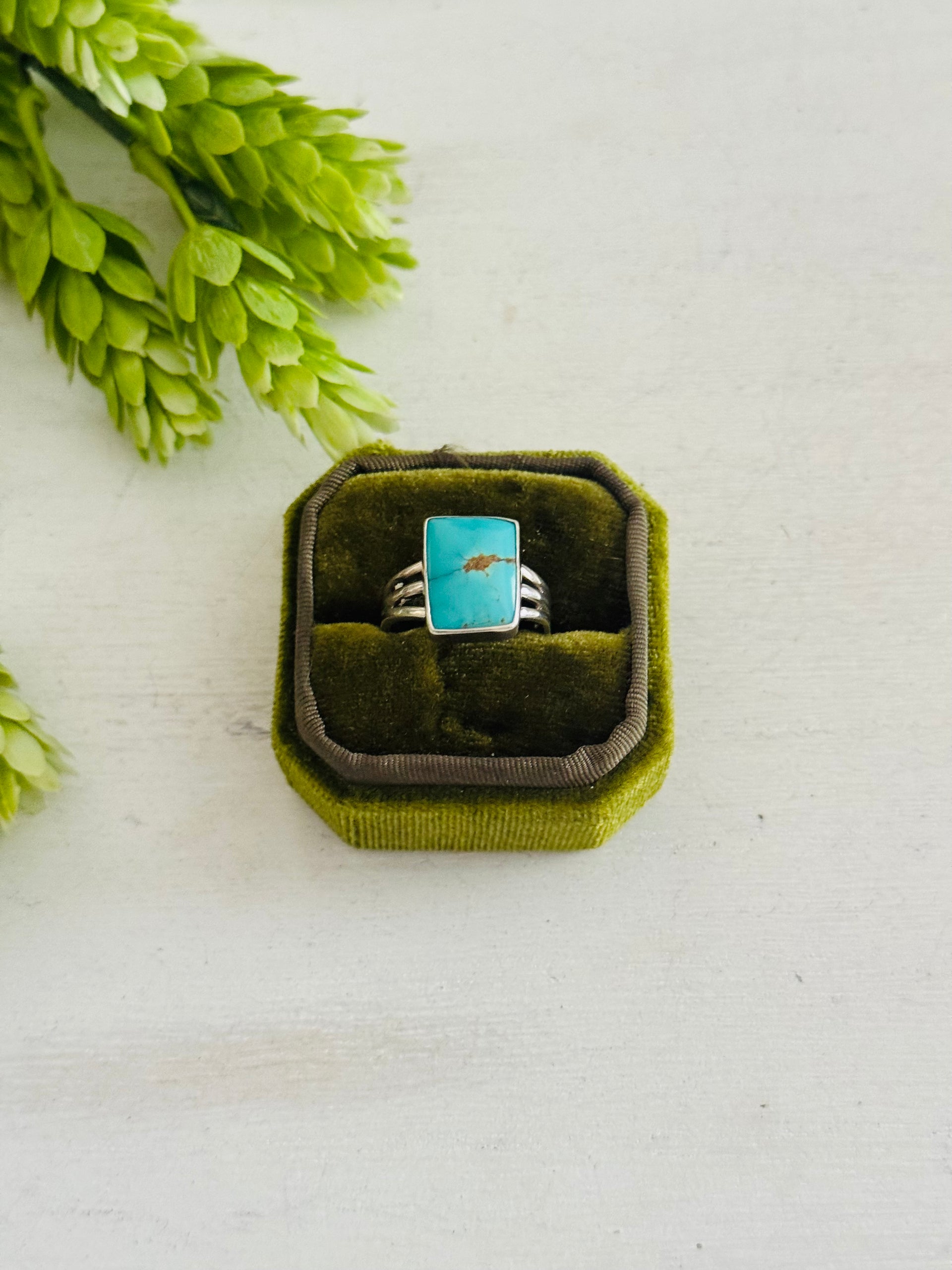 Southwest Made Kingman Turquoise & Sterling Sliver Ring Size 7.75