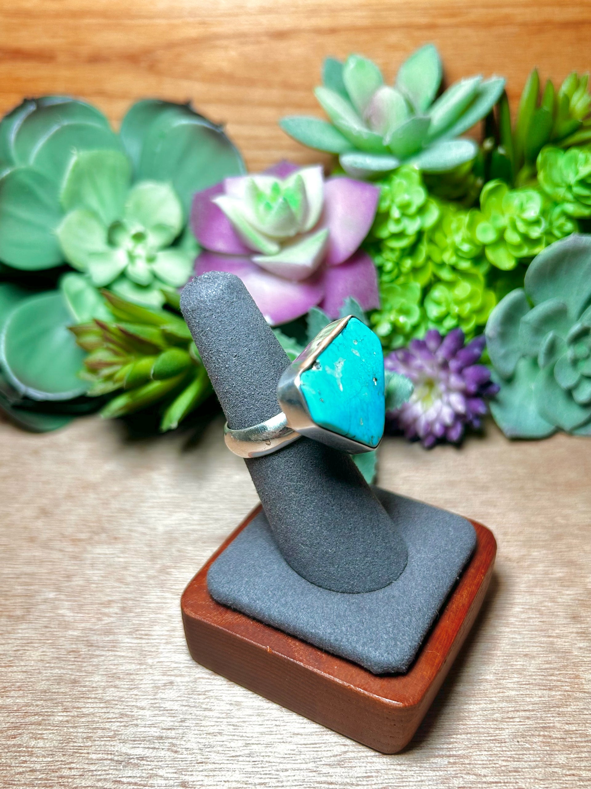 Navajo Made Kingman Turquoise & Sterling Silver Ring Size 6.25