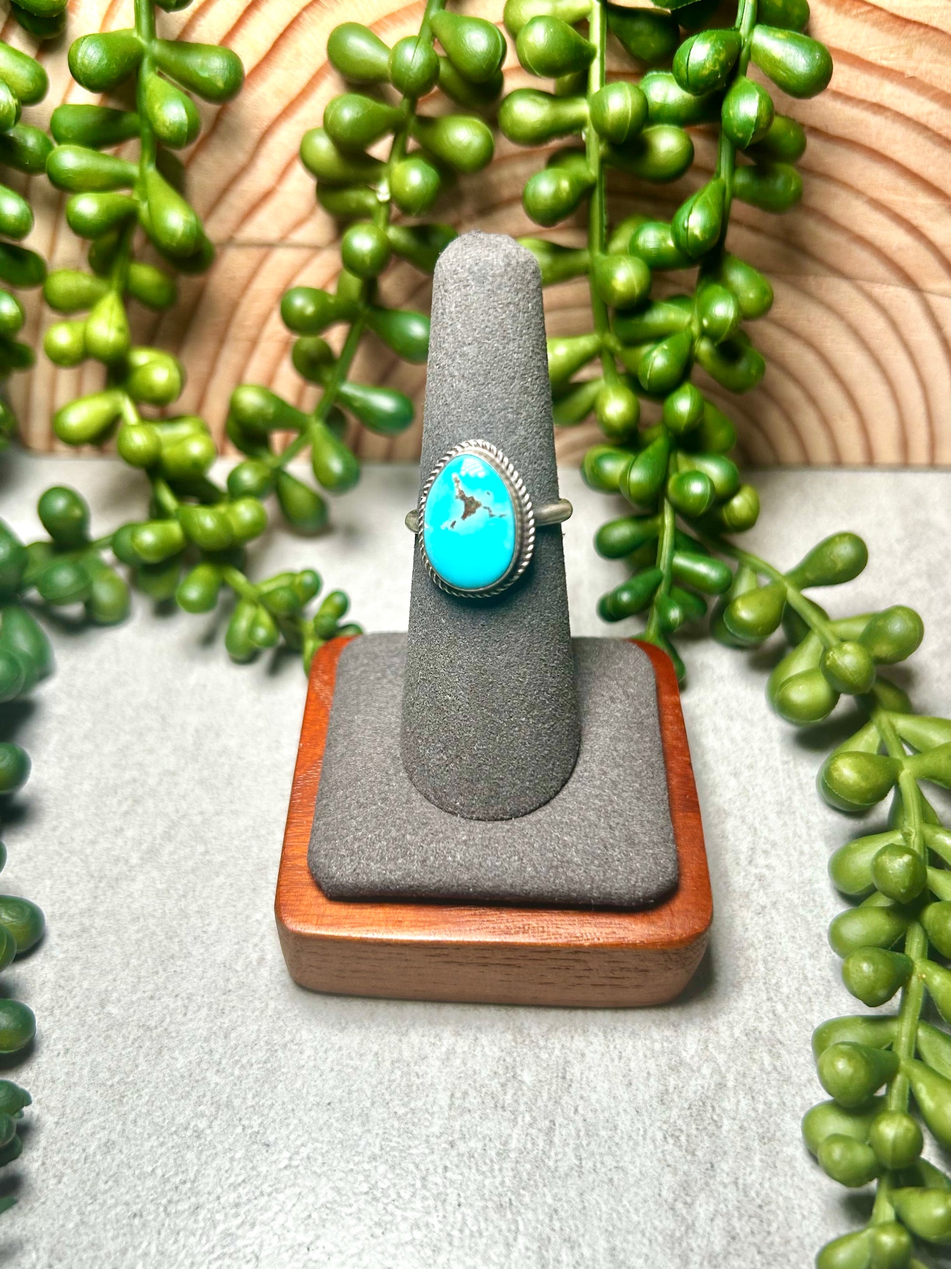 Navajo Made Kingman Turquoise & Sterling Silver Ring Size 6.75