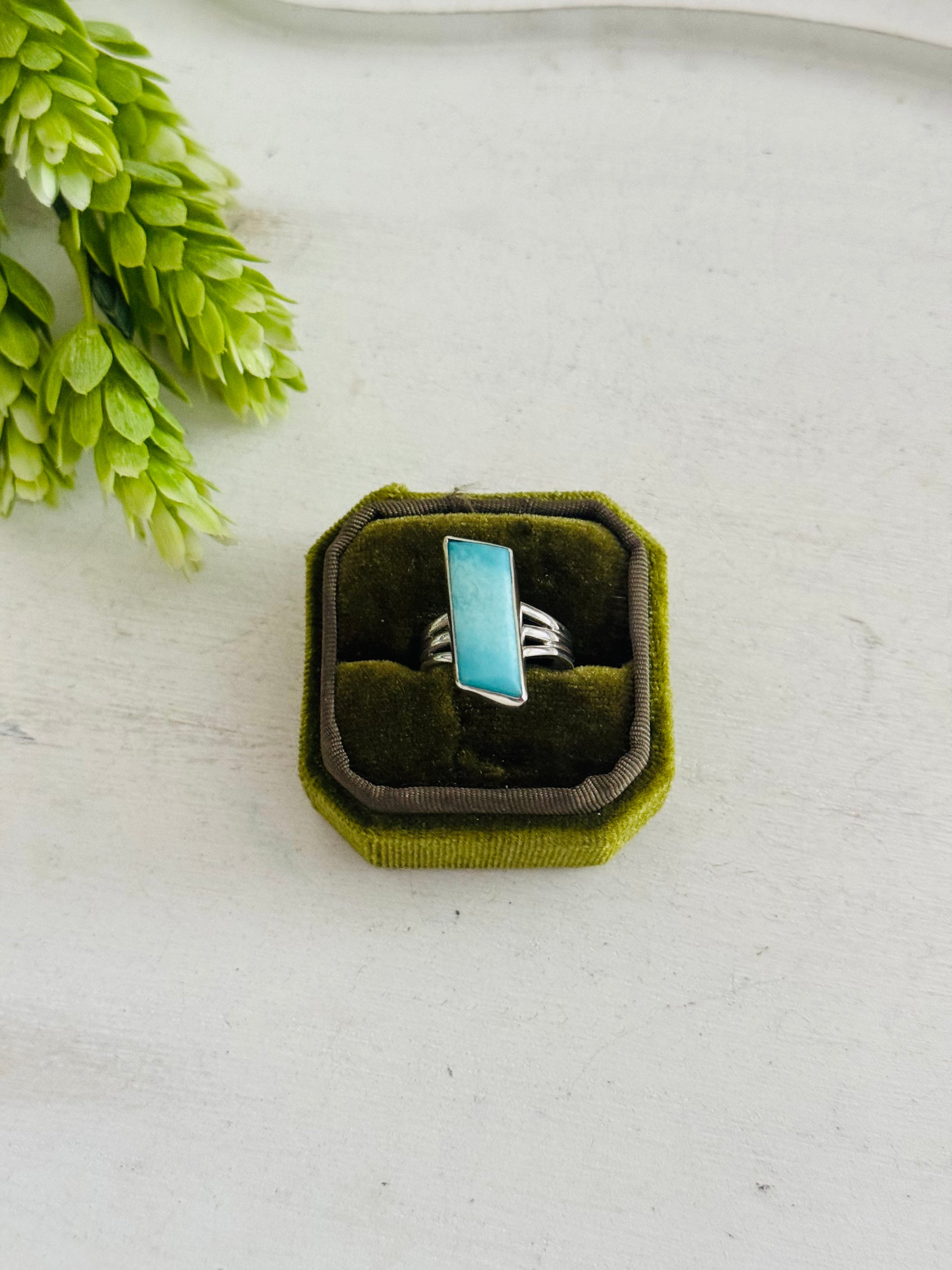 Southwest Made Kingman Turquoise & Sterling Sliver Ring Size 7.75