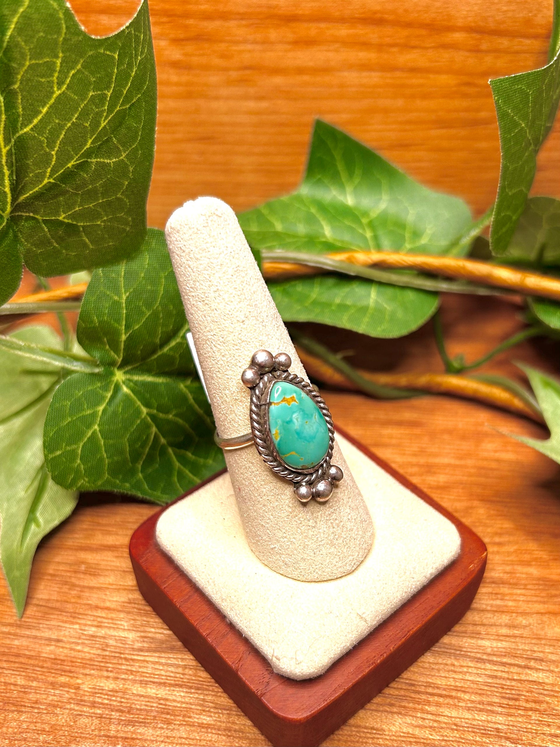 Navajo Made Kingman Turquoise & Sterling Sliver Cluster Ring Size 8.75