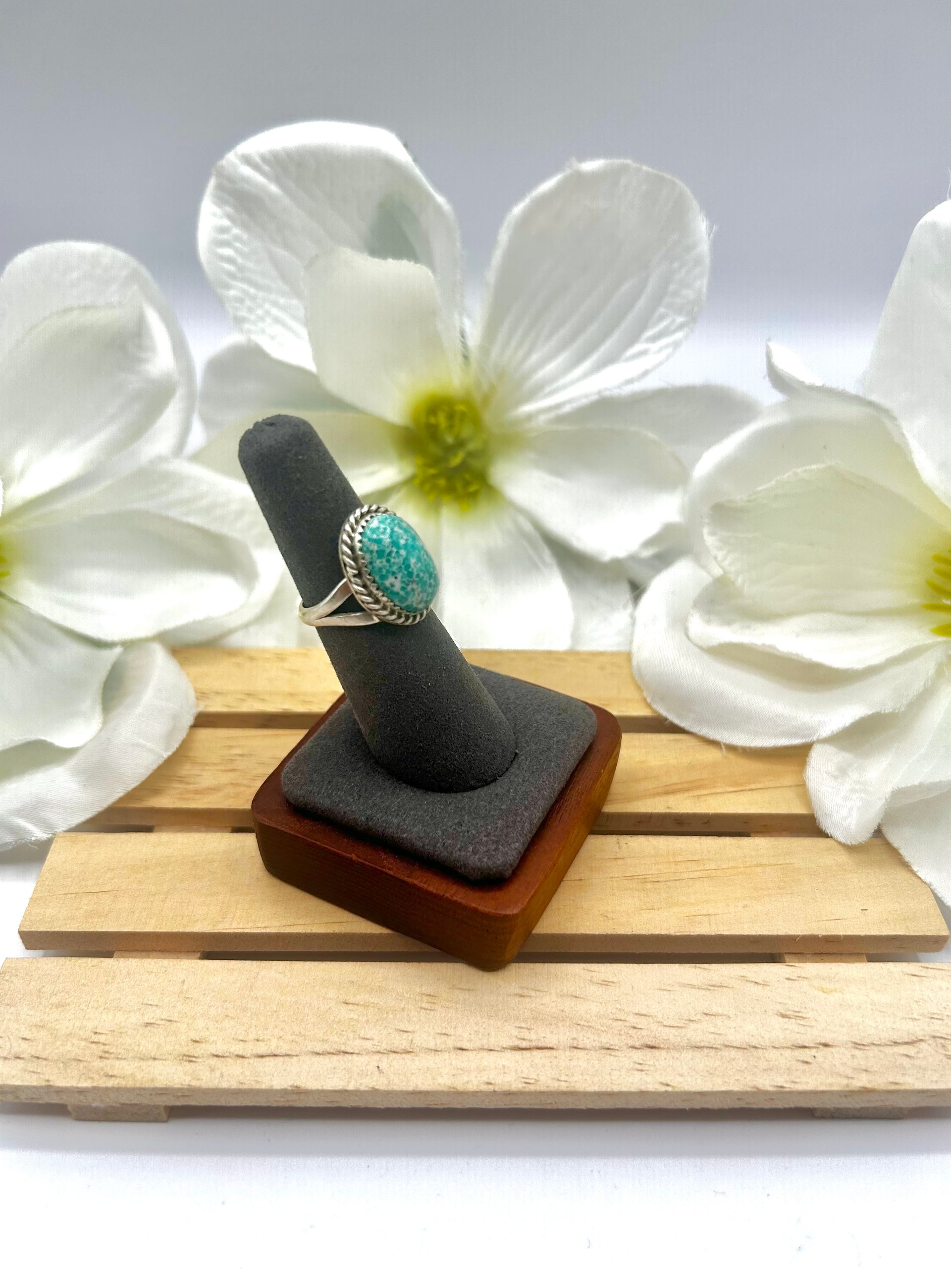 Navajo Made White Water Turquoise & Sterling Silver Ring Size 6