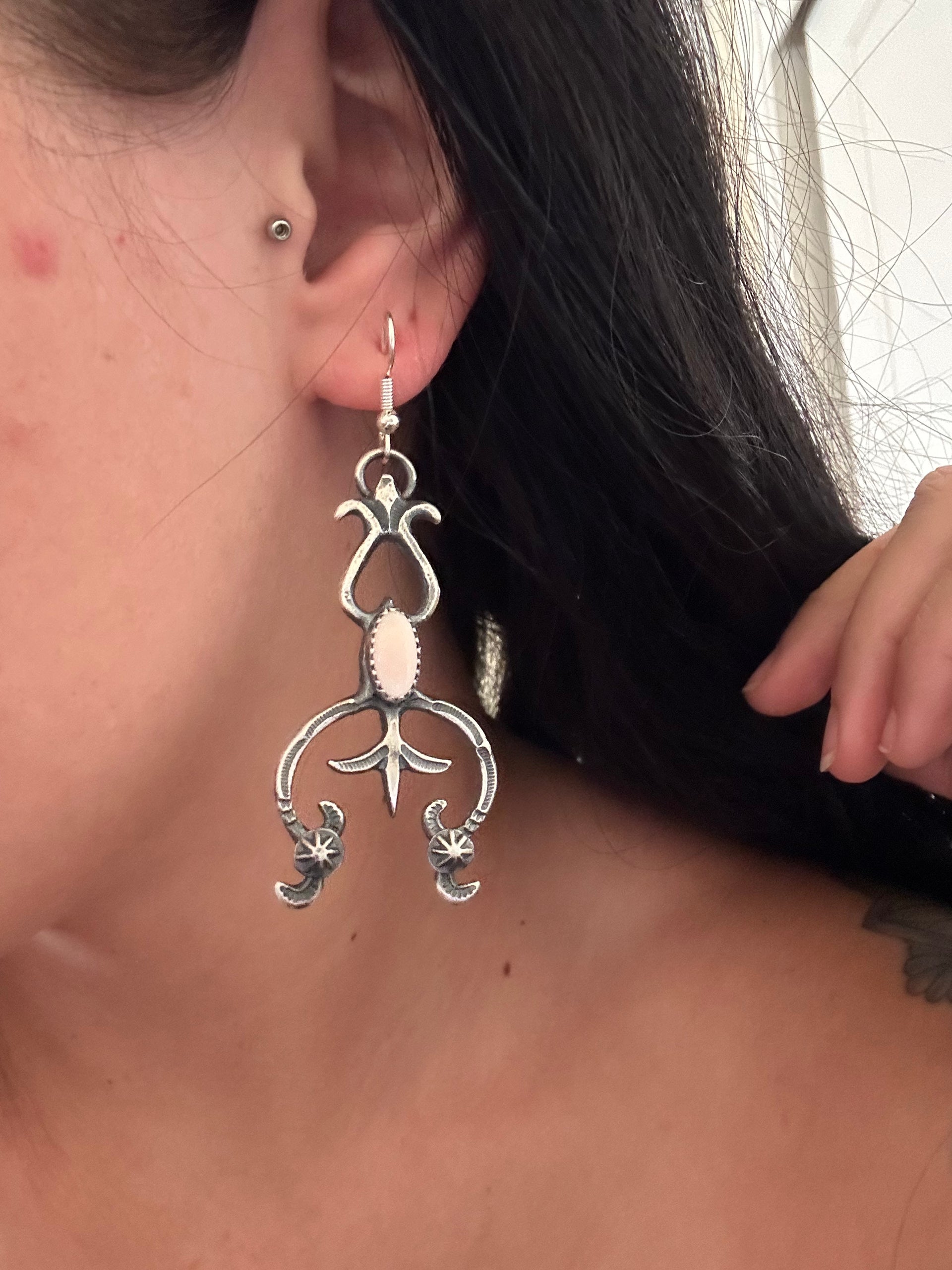 Kindale Billah Pink Conch & Sterling Silver Dangle Earrings