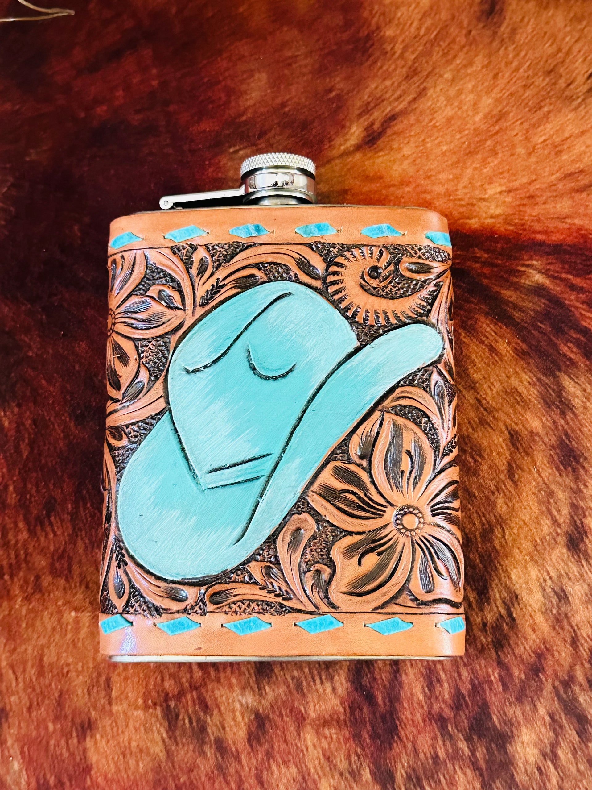 Genuine Tooled Leather 8 oz Flask