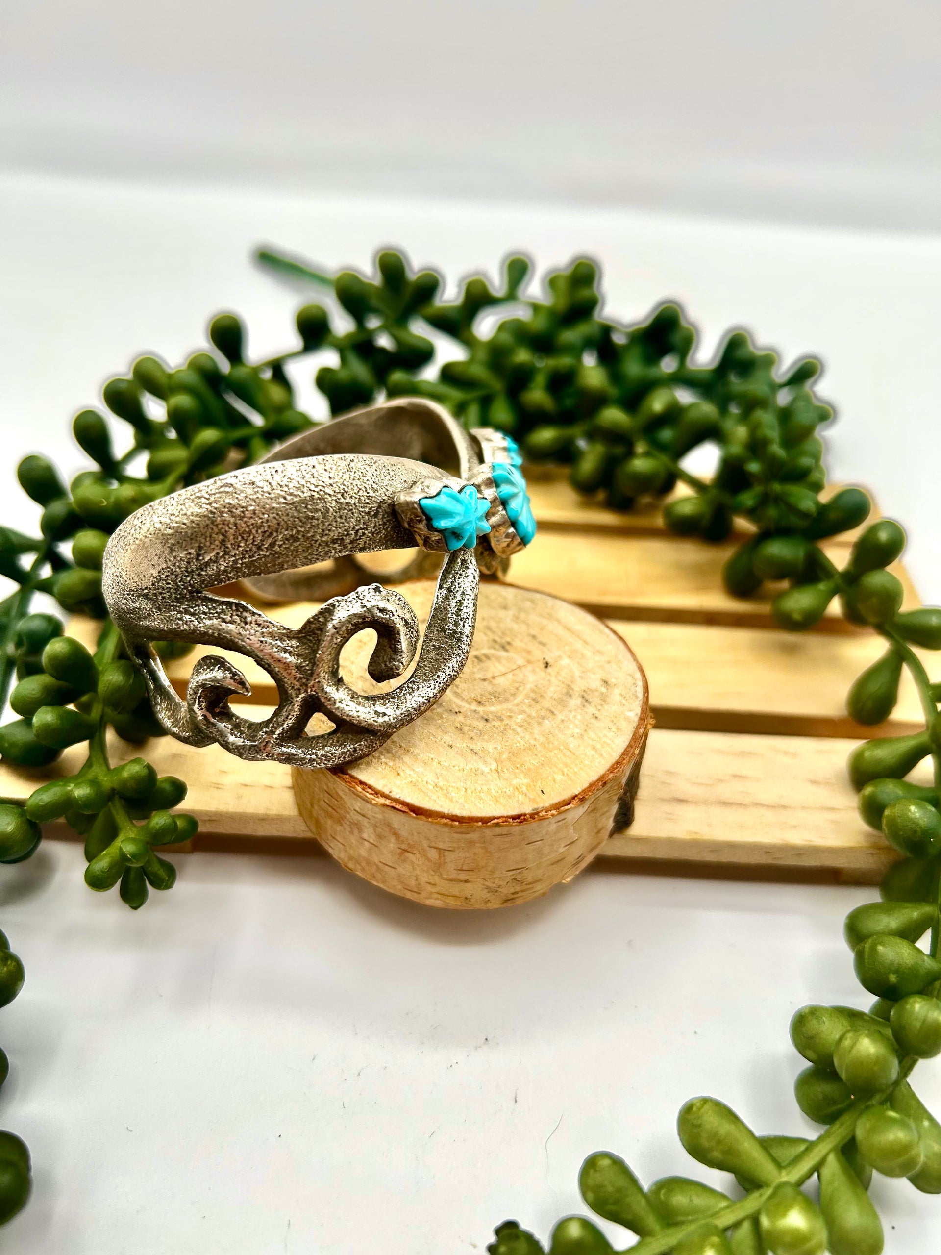 Navajo Made Kingman Turquoise & Sterling Silver Cuff Bracelet