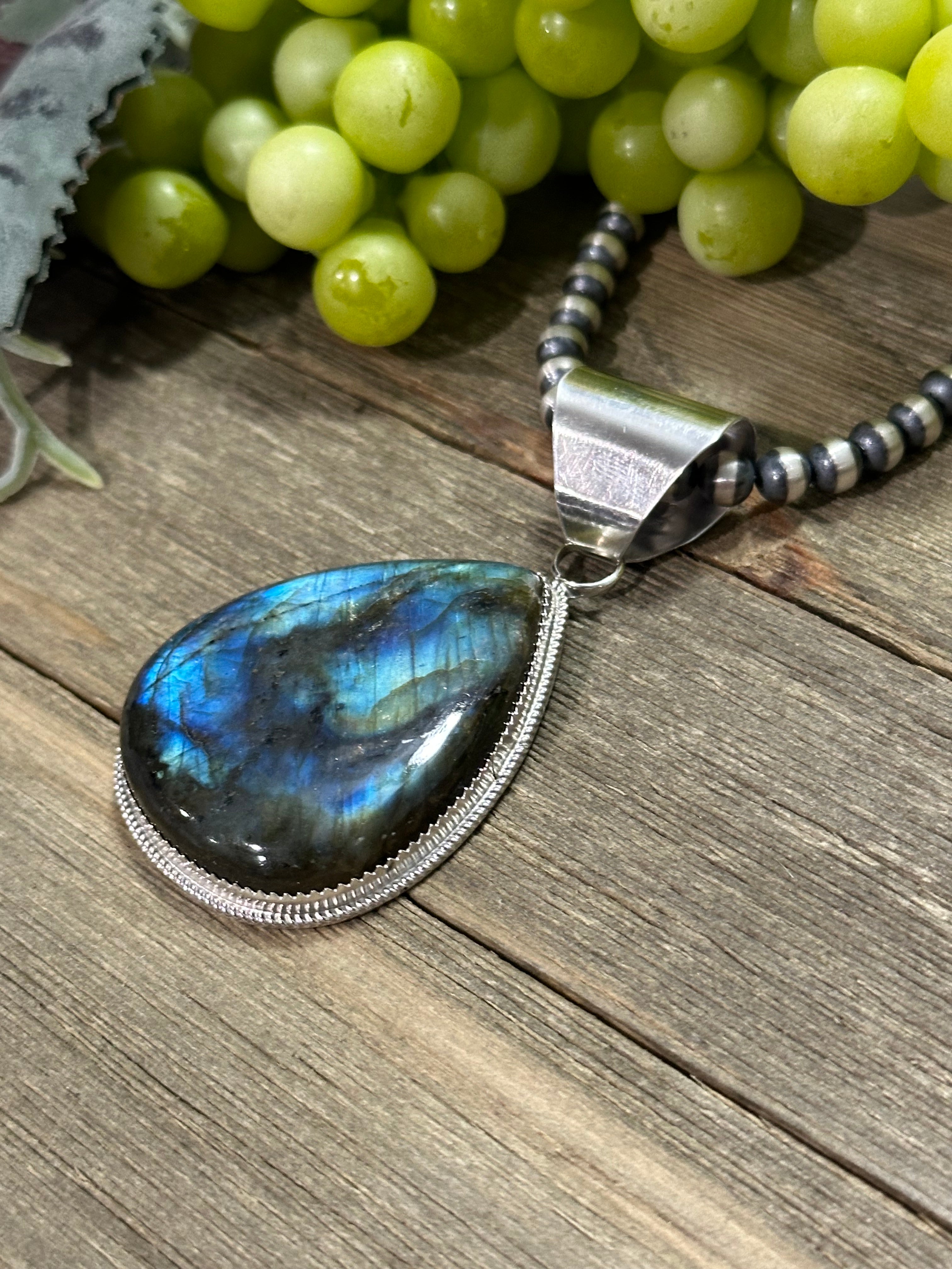 Reda Galvan Labradorite & Sterling Silver Pendant