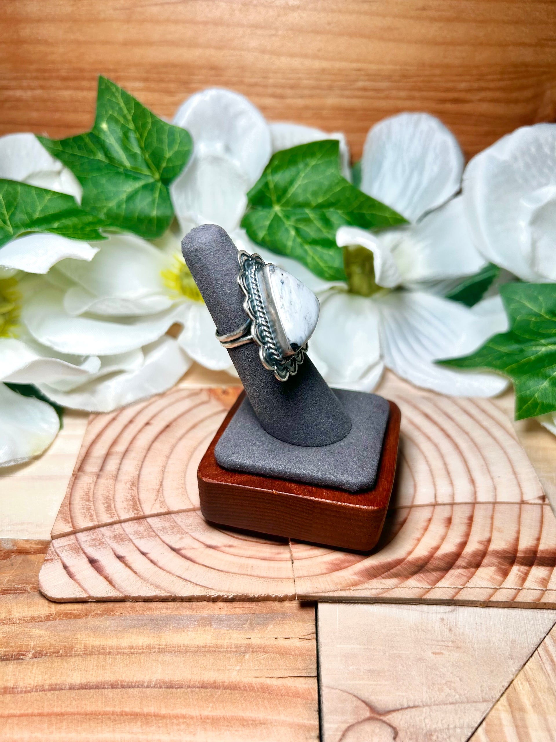 Dave Skeets White Buffalo & Sterling Silver Ring Size 5.75