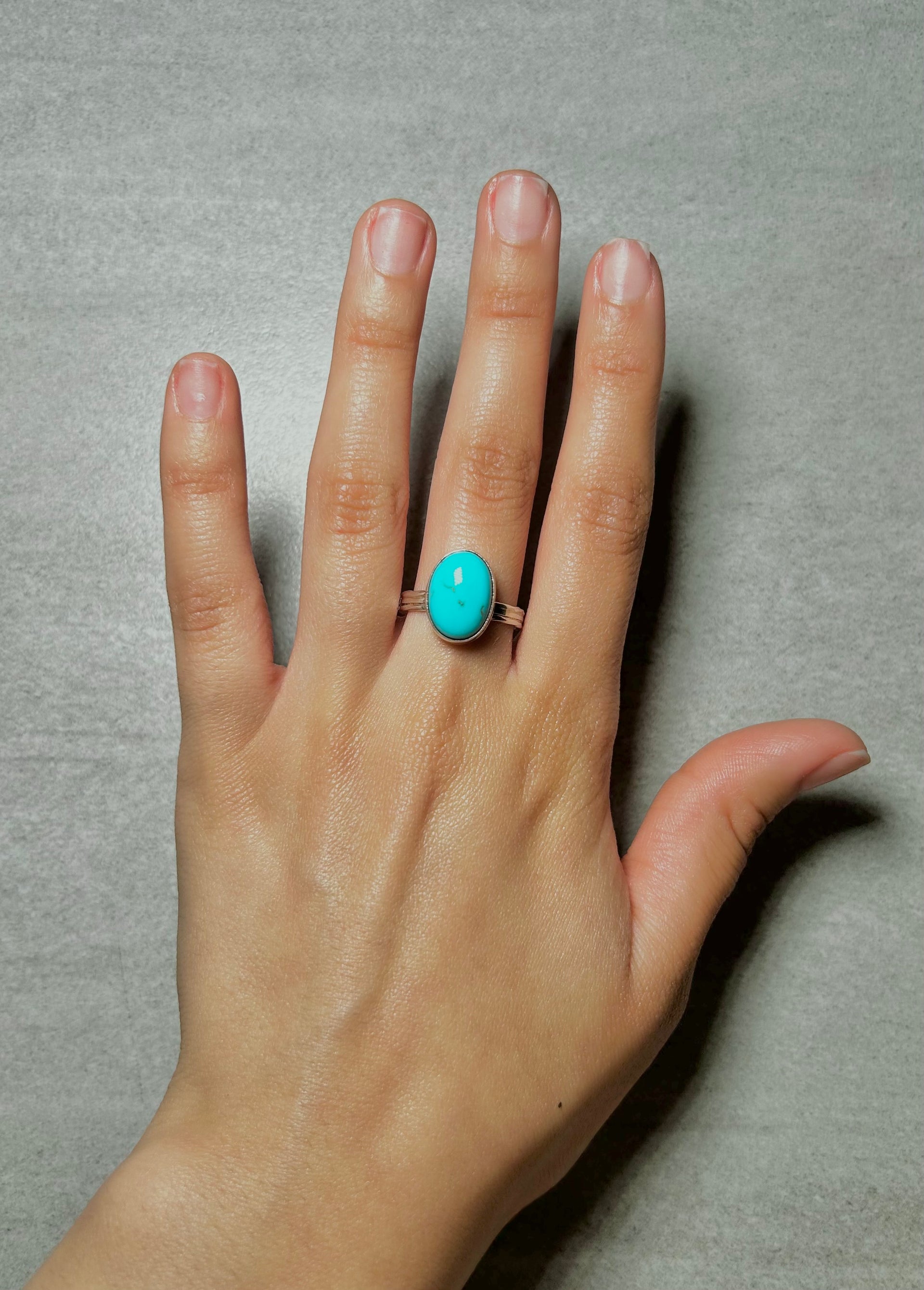 Navajo Made Kingman Turquoise & Sterling Silver Ring Size 9