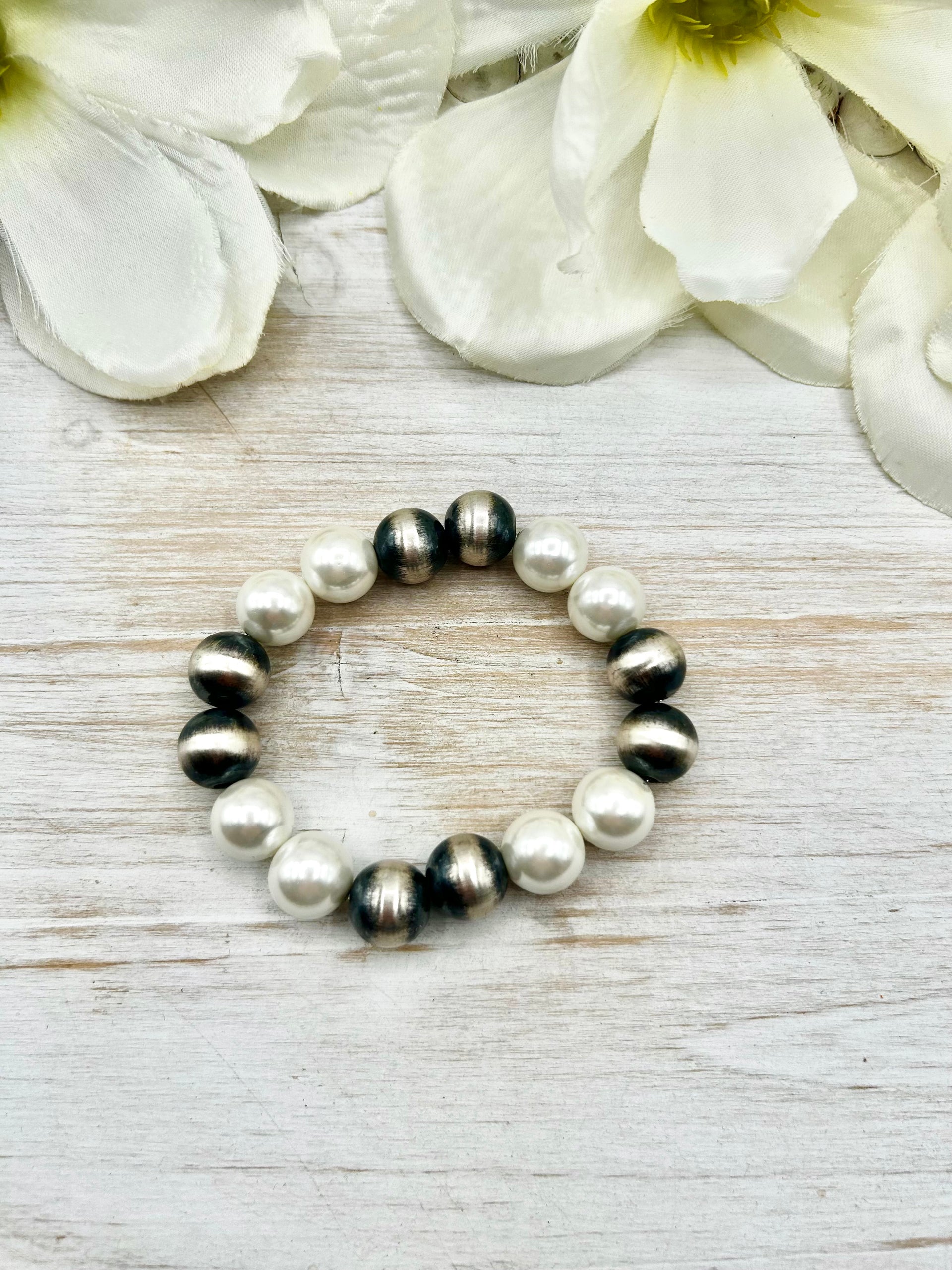 Navajo Made Fresh Water Peal & Sterling Silver Strung Stretchy Bracelet