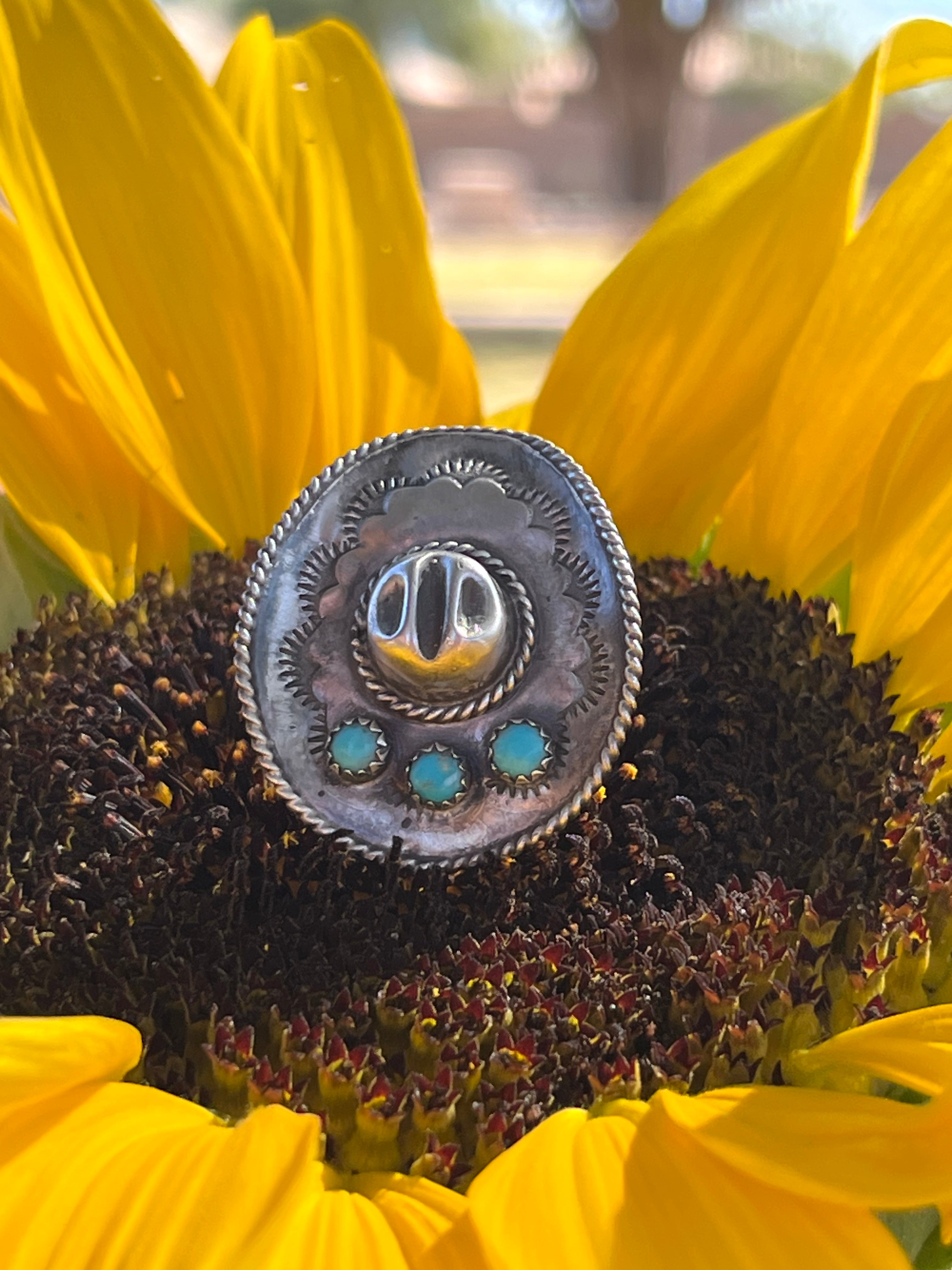 Navajo Made Kingman Turquoise & Sterling Silver Cowboy Hat Ring