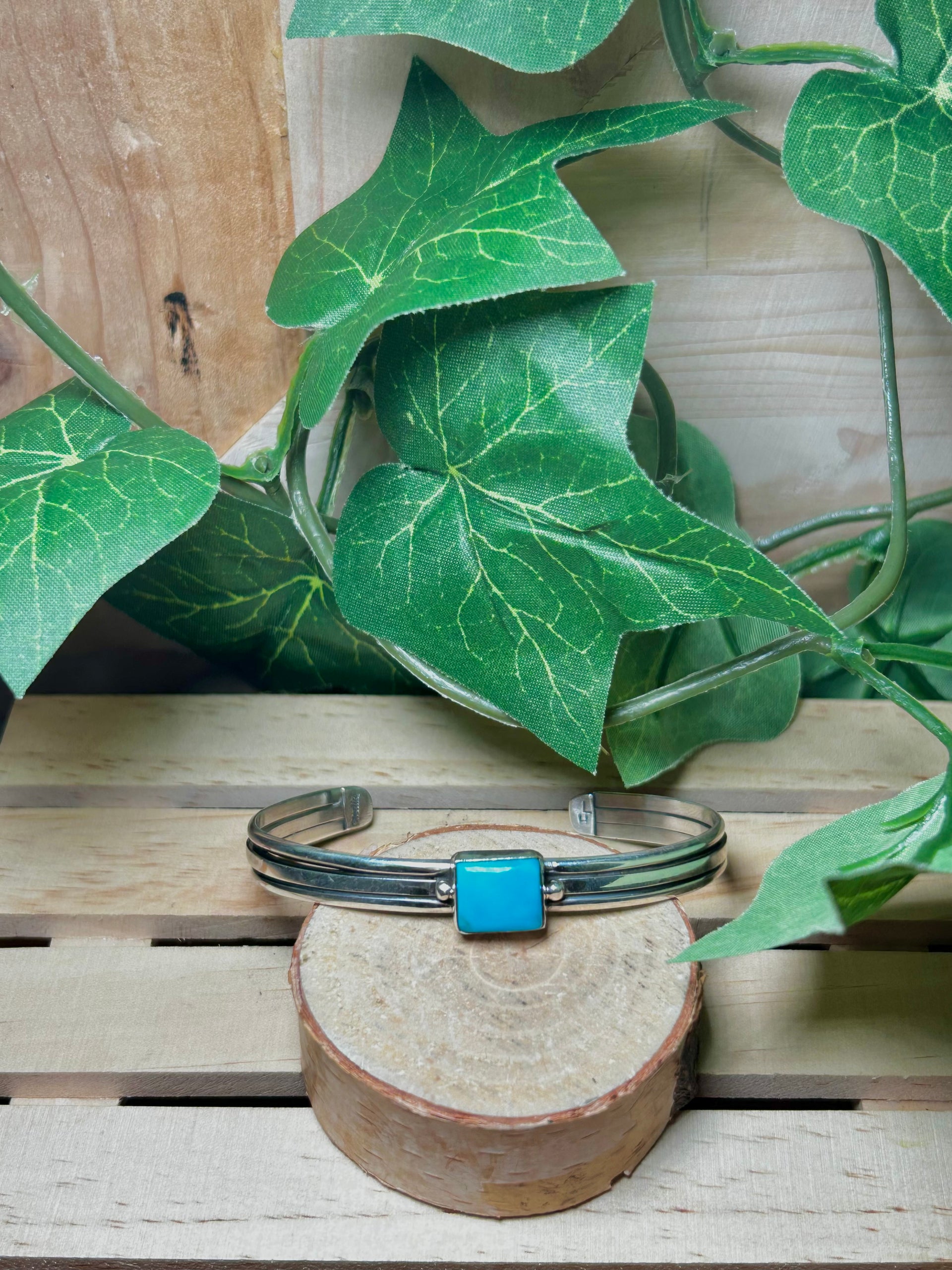 Navajo Made Kingman Turquoise & Sterling Silver Cuff Bracelet