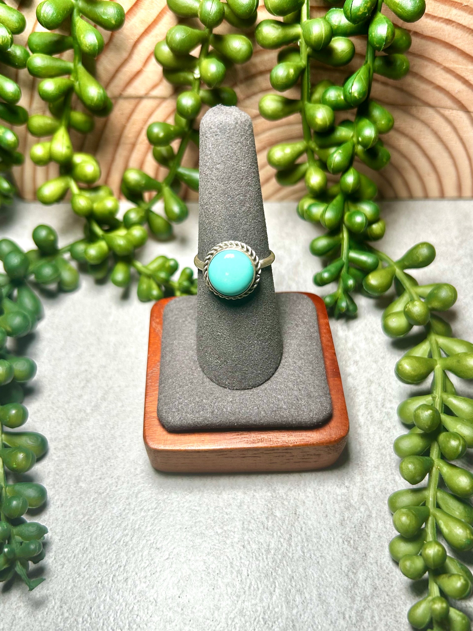 Navajo Made Kingman Turquoise & Sterling Silver Ring Size 7.5