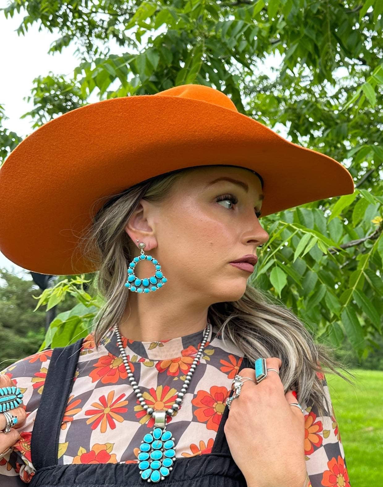 Navajo Handmade Kingman Turquoise & Sterling Silver Post Dangle Earrings