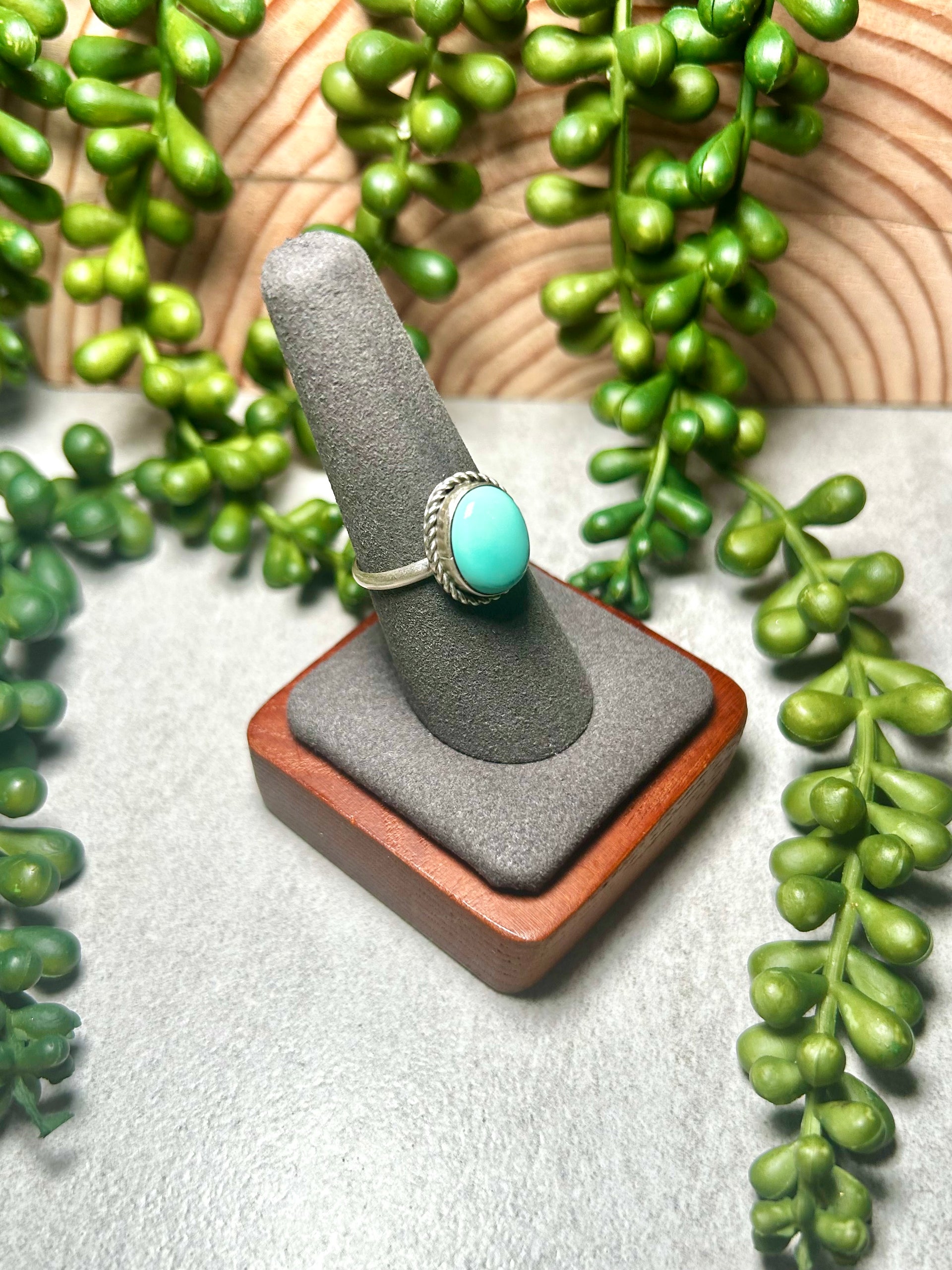Navajo Made Kingman Turquoise & Sterling Silver Ring Size 8