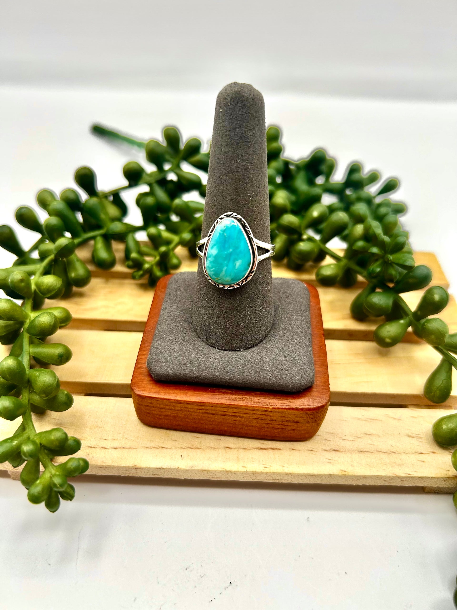 Navajo Made Kingman Turquoise & Sterling Silver Ring Size 9
