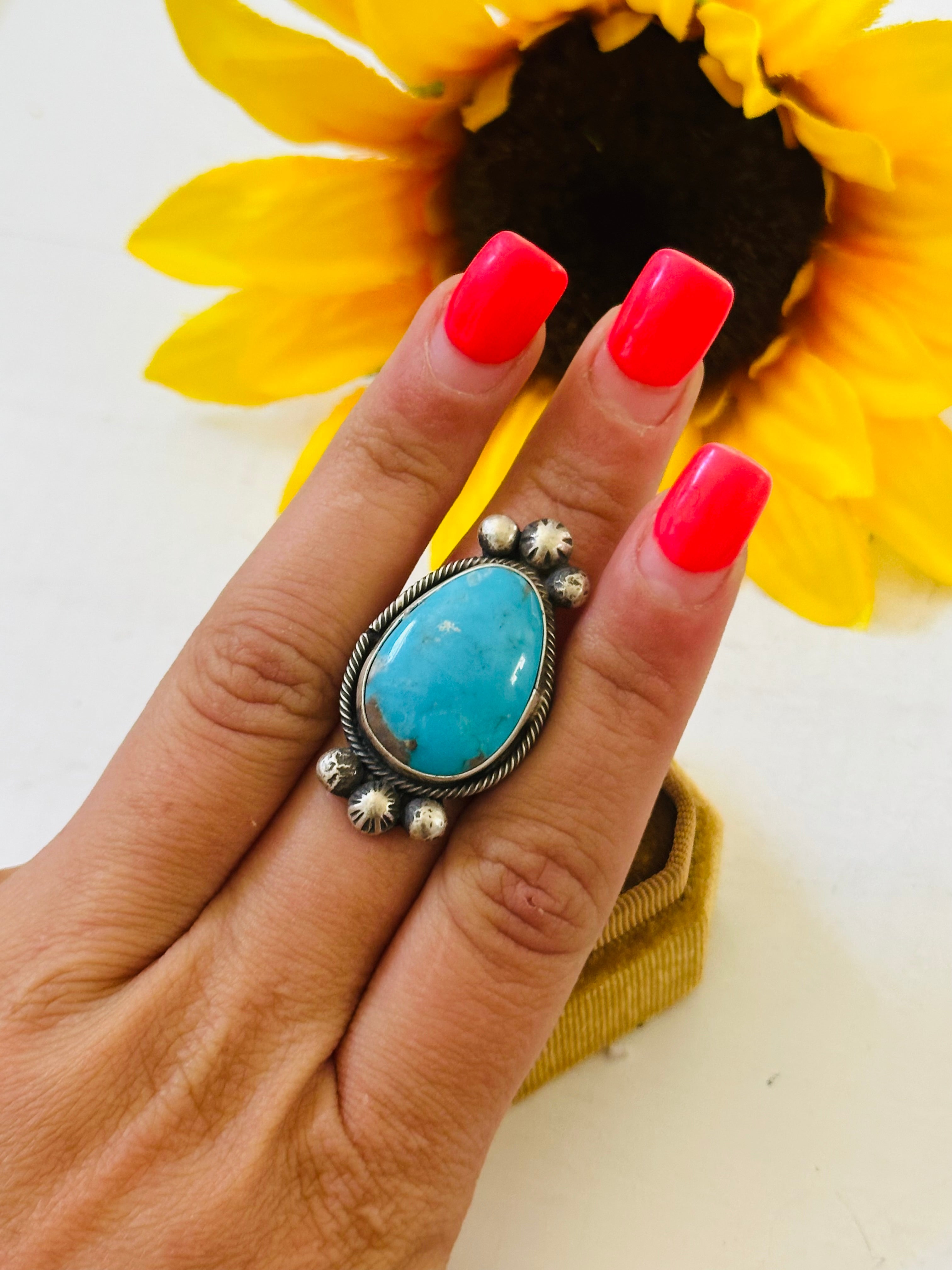 Navajo Made Kingman Turquoise & Sterling Silver Ring Size 6.75