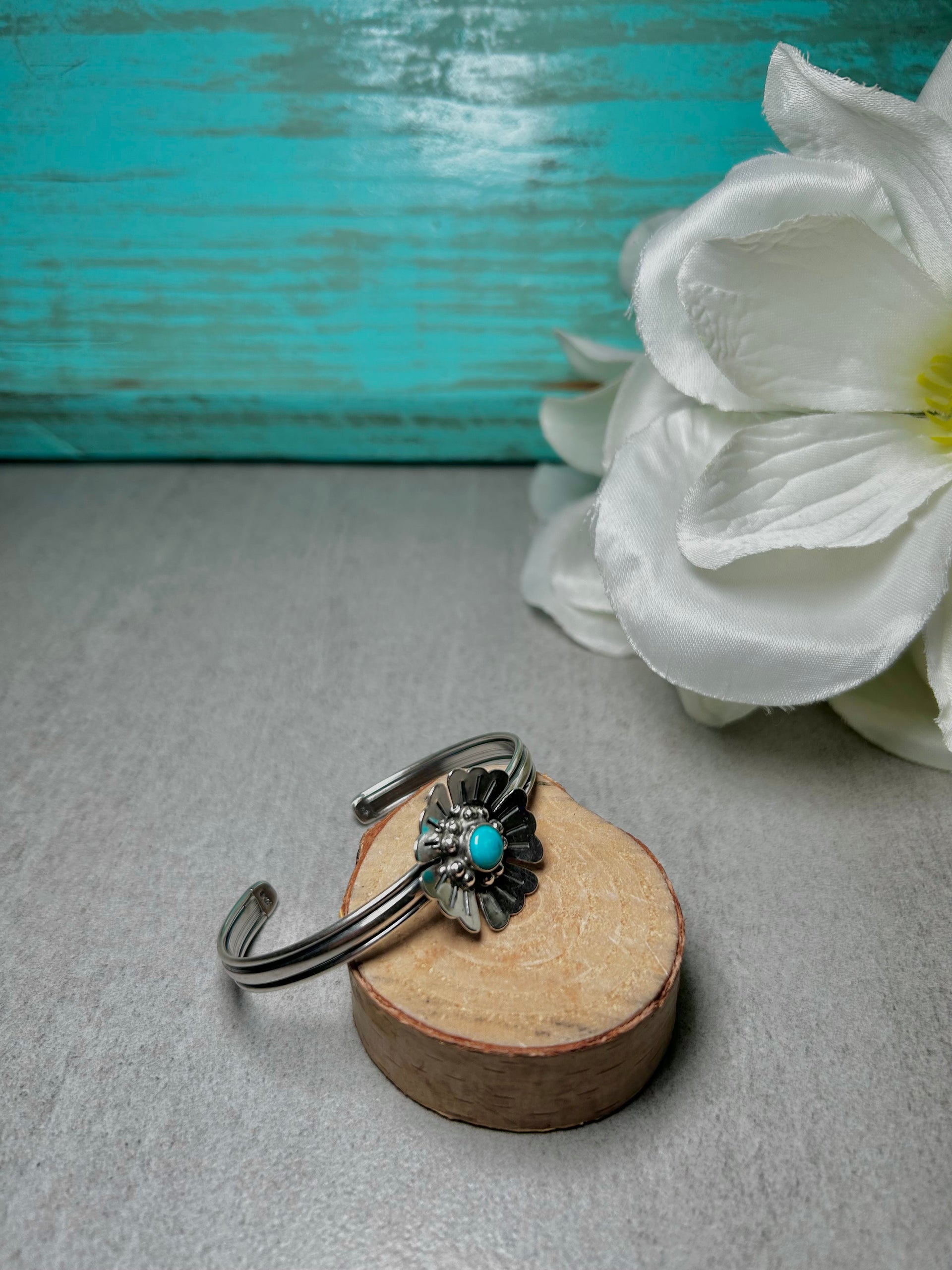 Navajo Made Kingman Turquoise & Sterling Silver Cuff Bracelet