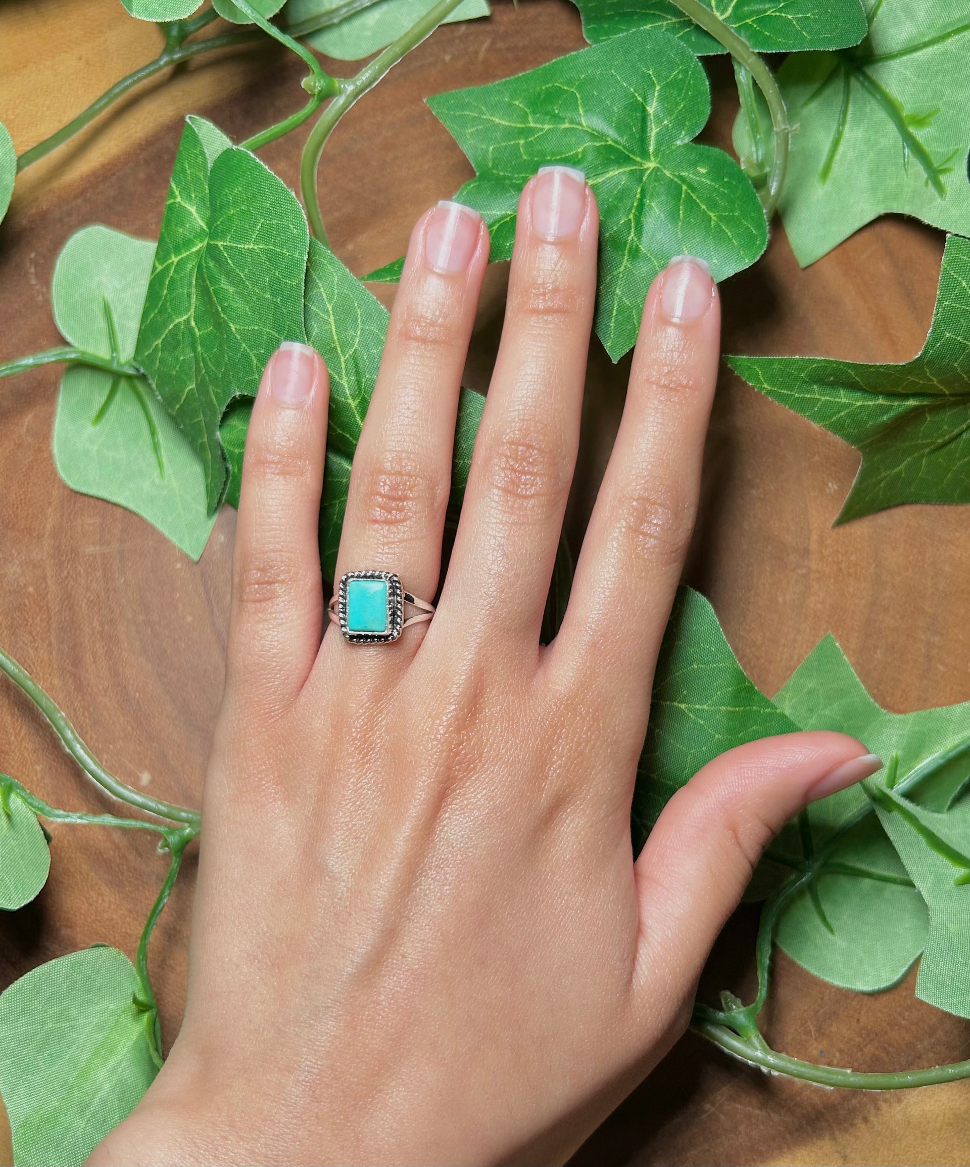 Navajo Made Kingman Turquoise & Sterling Sliver Cluster Ring Size 4.75