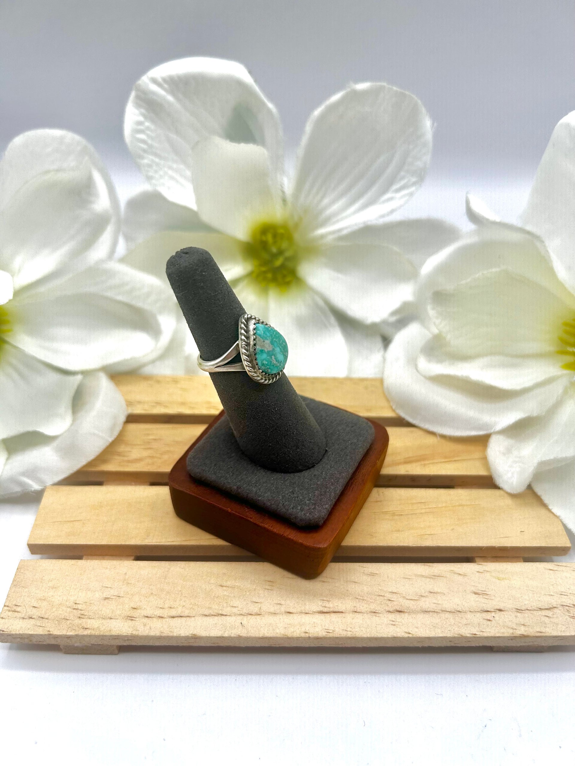 Navajo Made White Water Turquoise & Sterling Silver Ring Size 6
