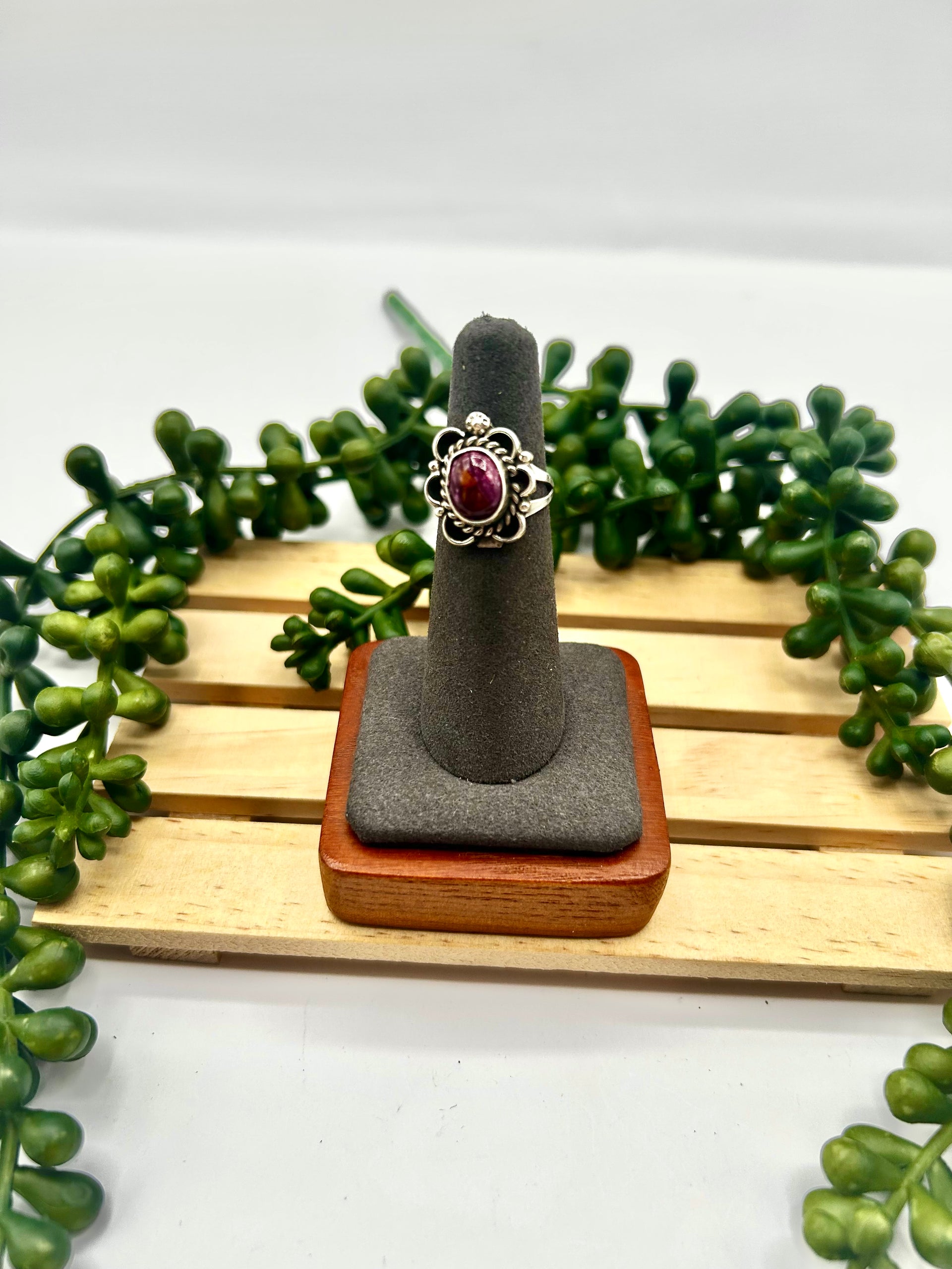 Navajo Made Purple Spiny Oyster & Sterling Silver Ring Size 5.5