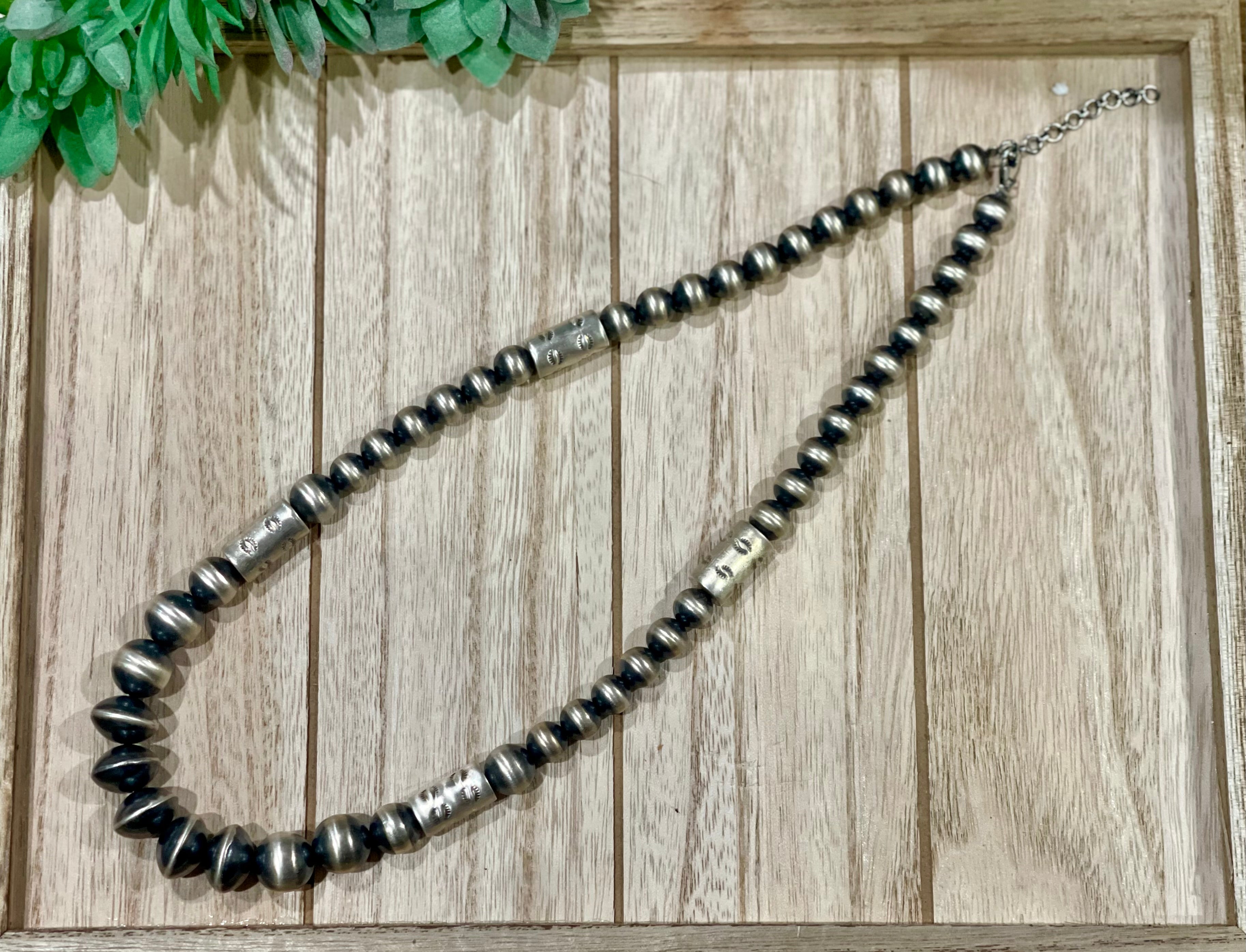 Southwest Handmade Graduated Pearl Beaded Necklace