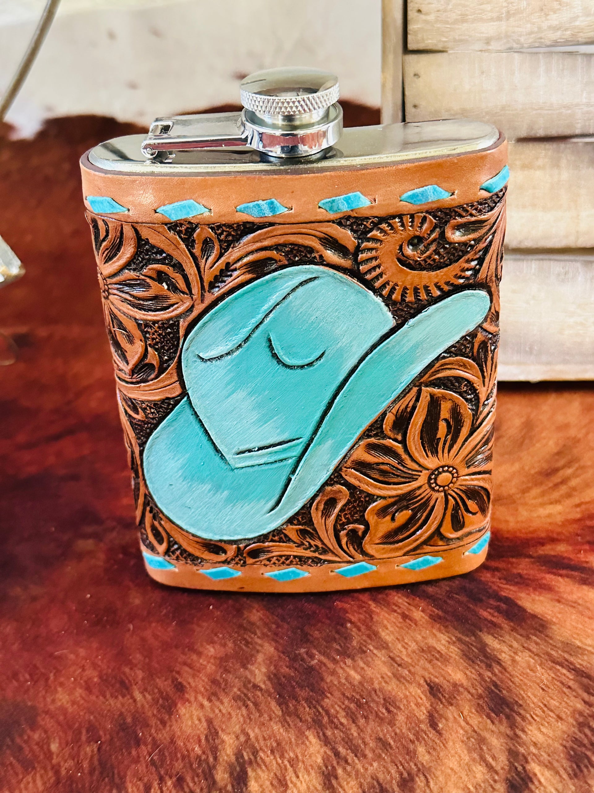 Genuine Tooled Leather 8 oz Flask