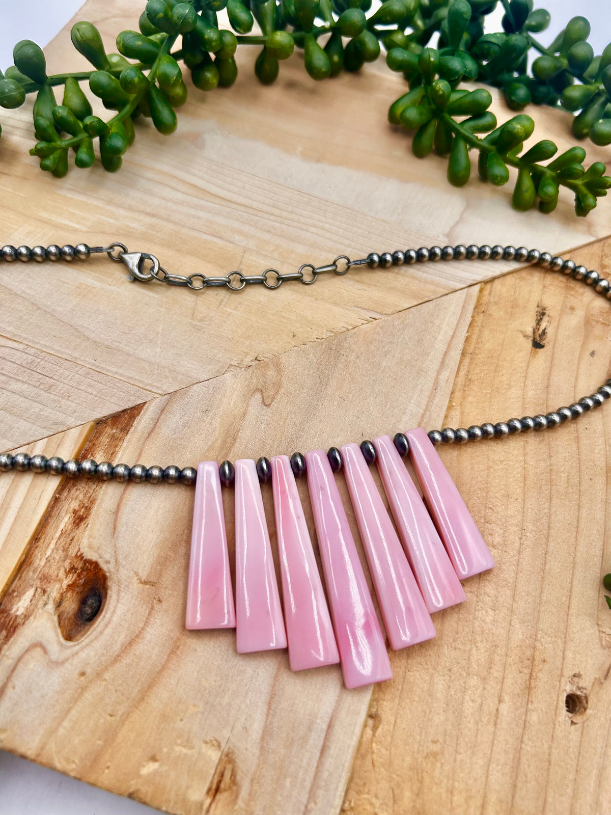 Navajo Strung Pink Conch & Sterling Silver Necklace