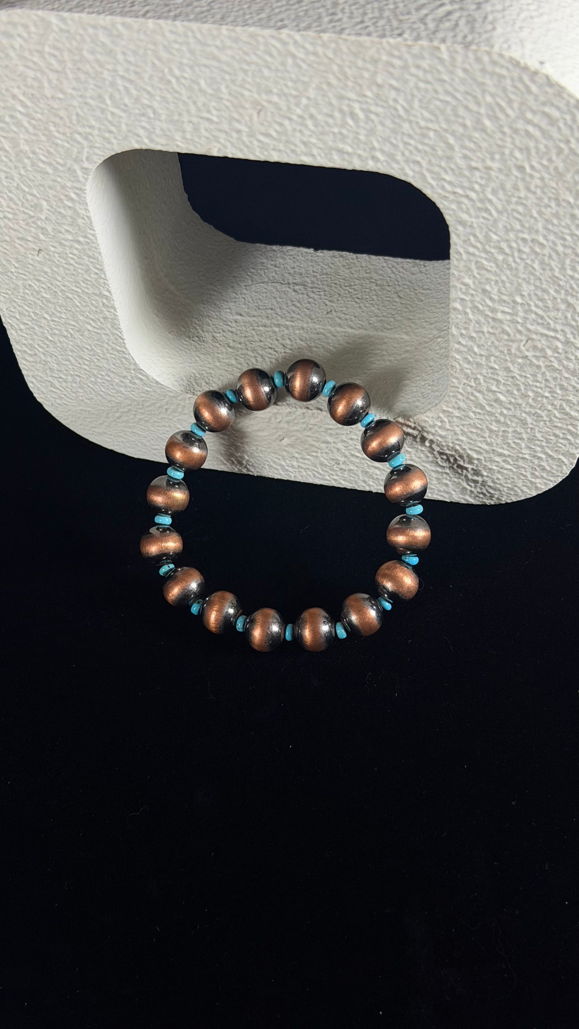 Navajo Strung Kingman Turquoise & Copper Machine Made Pearl Stretch Bracelet